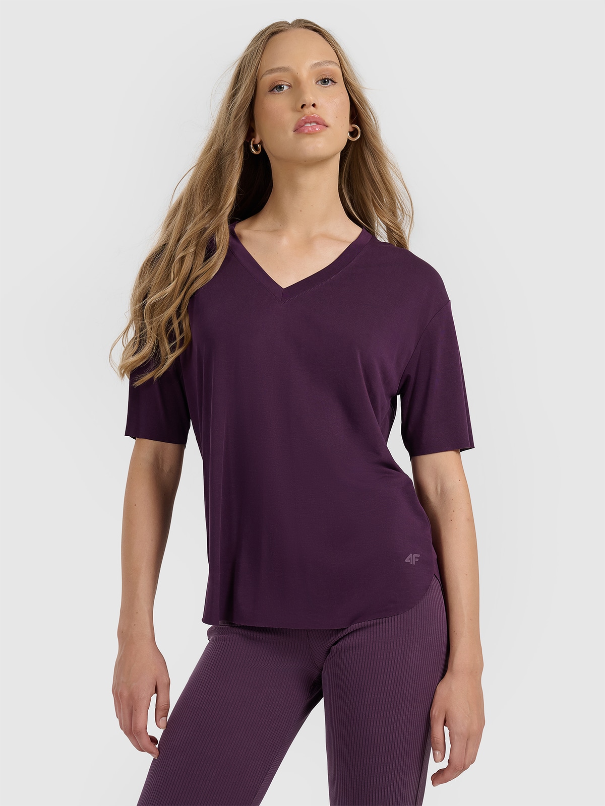 4F T-shirt oversize z modalem damski - fioletowy XS