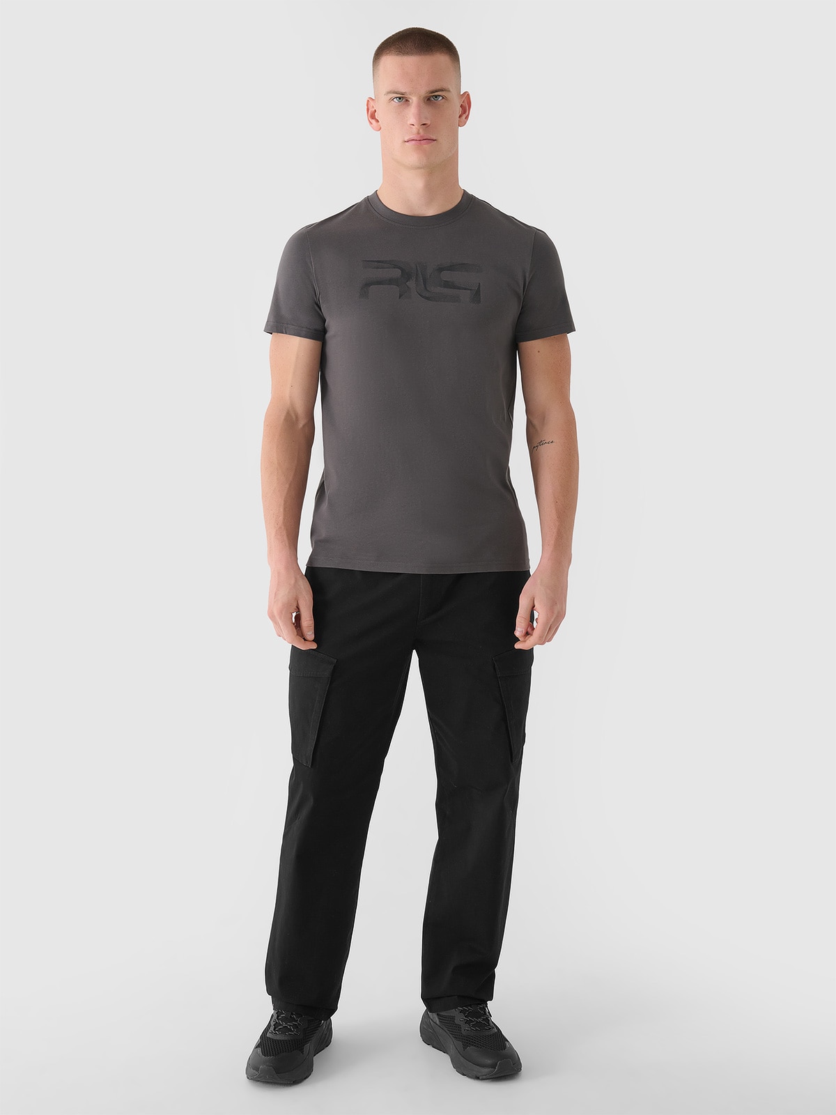 4F Spodnie casual cargo męskie 4F x Robert Lewandowski - czarne M