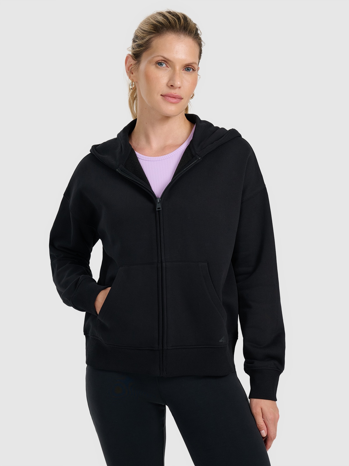 4F Bluza dresowa rozpinana z kapturem damska - czarna L