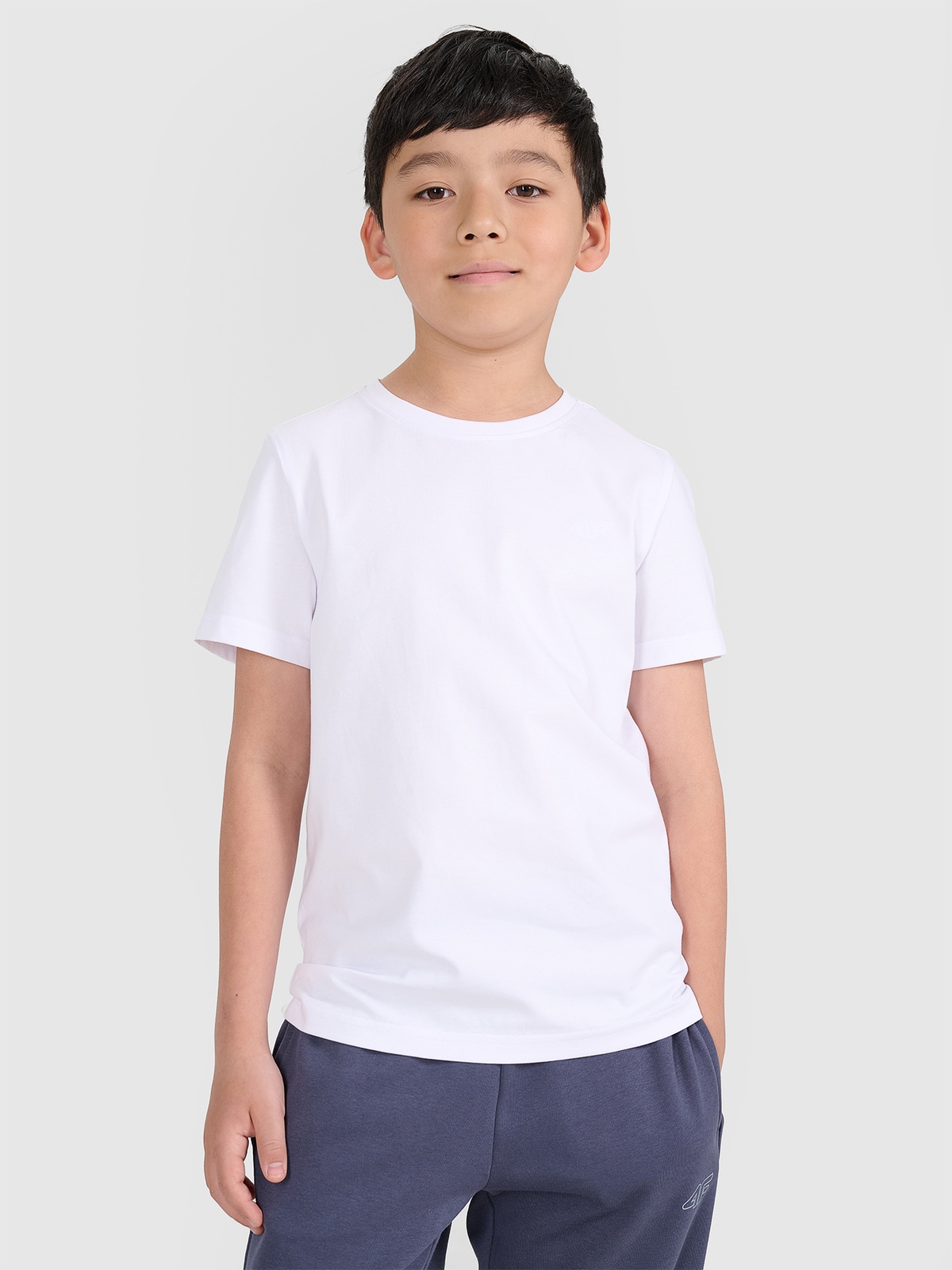 4F T-shirt regular gładki chłopięcy - biały 134 (8-9 lat)