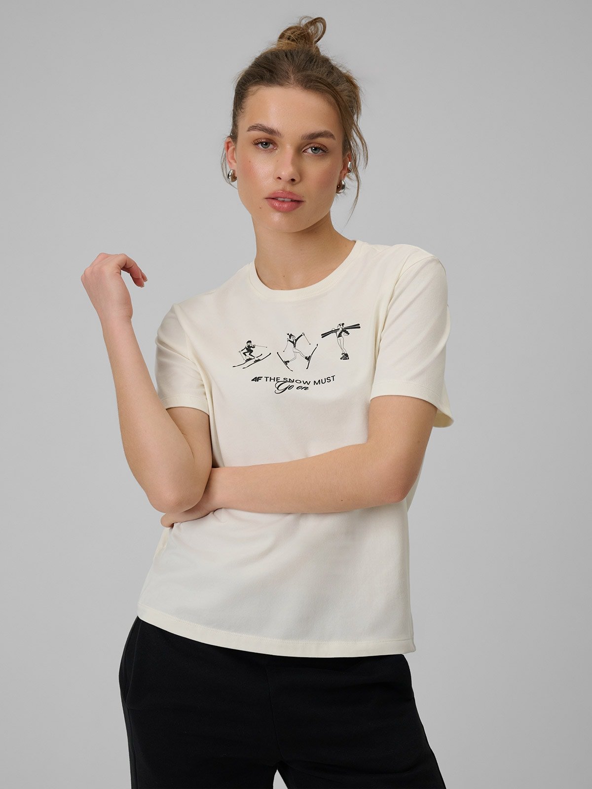 4F T-shirt regular z nadrukiem damski - beżowy L