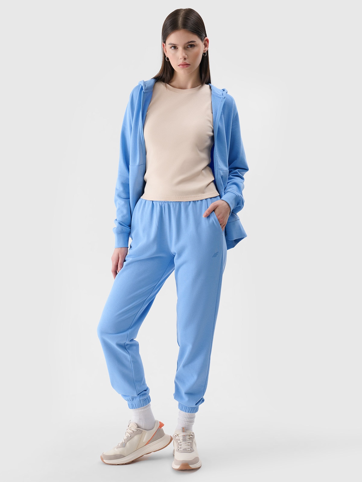 4F Spodnie dresowe joggery damskie - niebieskie XL
