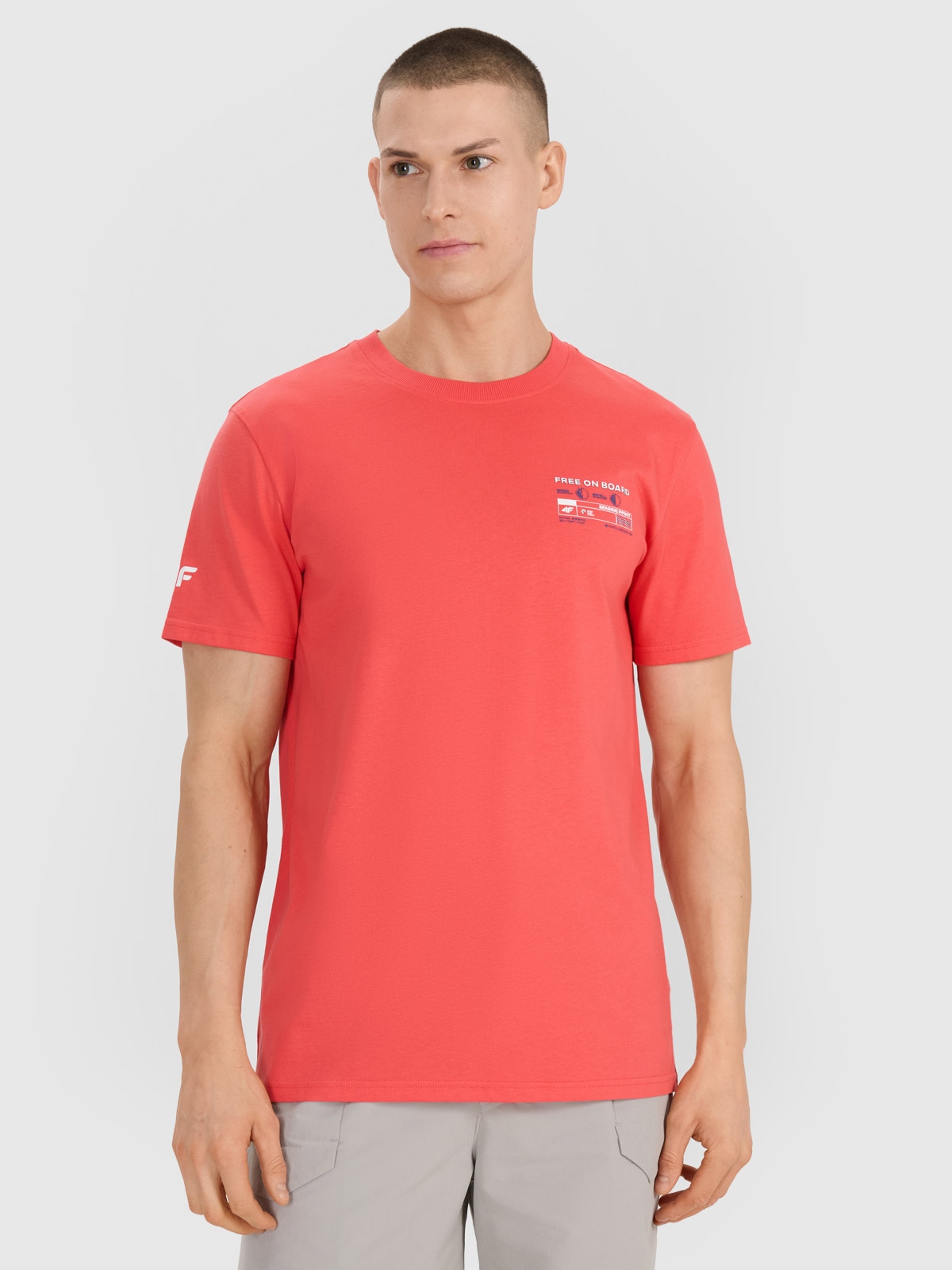 4F T-shirt regular z nadrukiem męski - różowy XXL