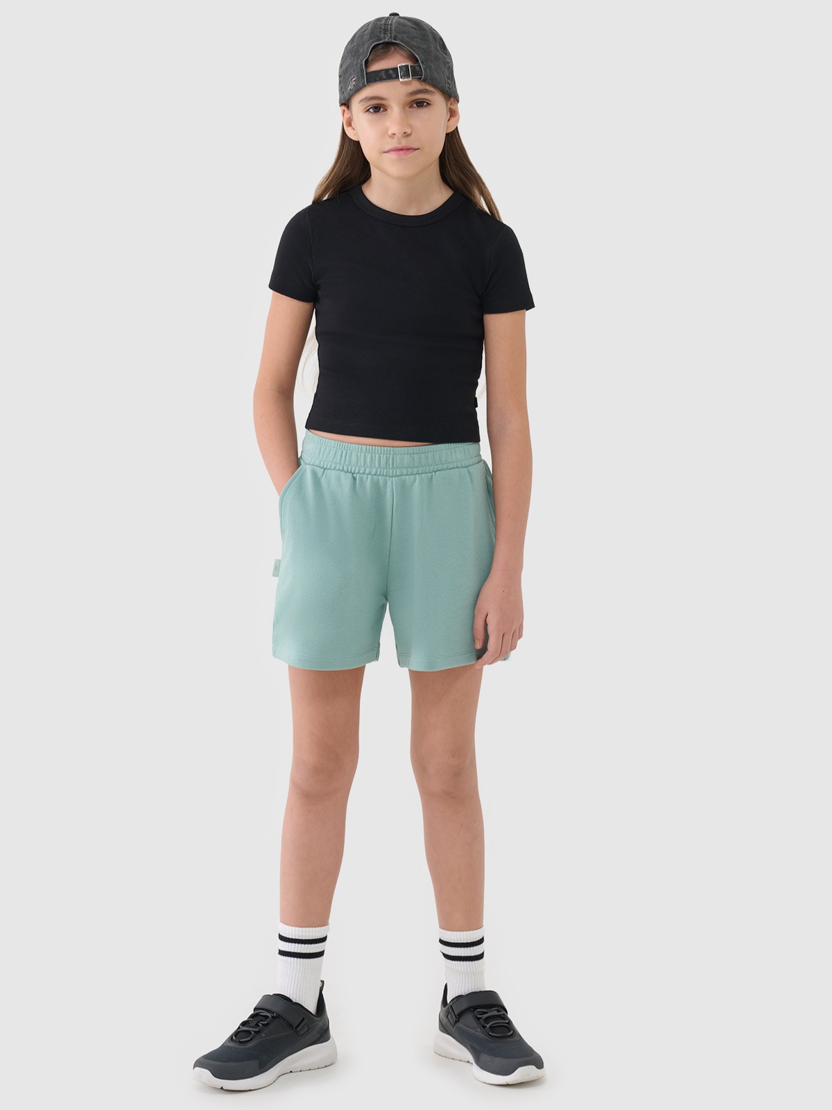 4F Spodenki dresowe dziewczęce - turkusowe 164 (13-14 lat)