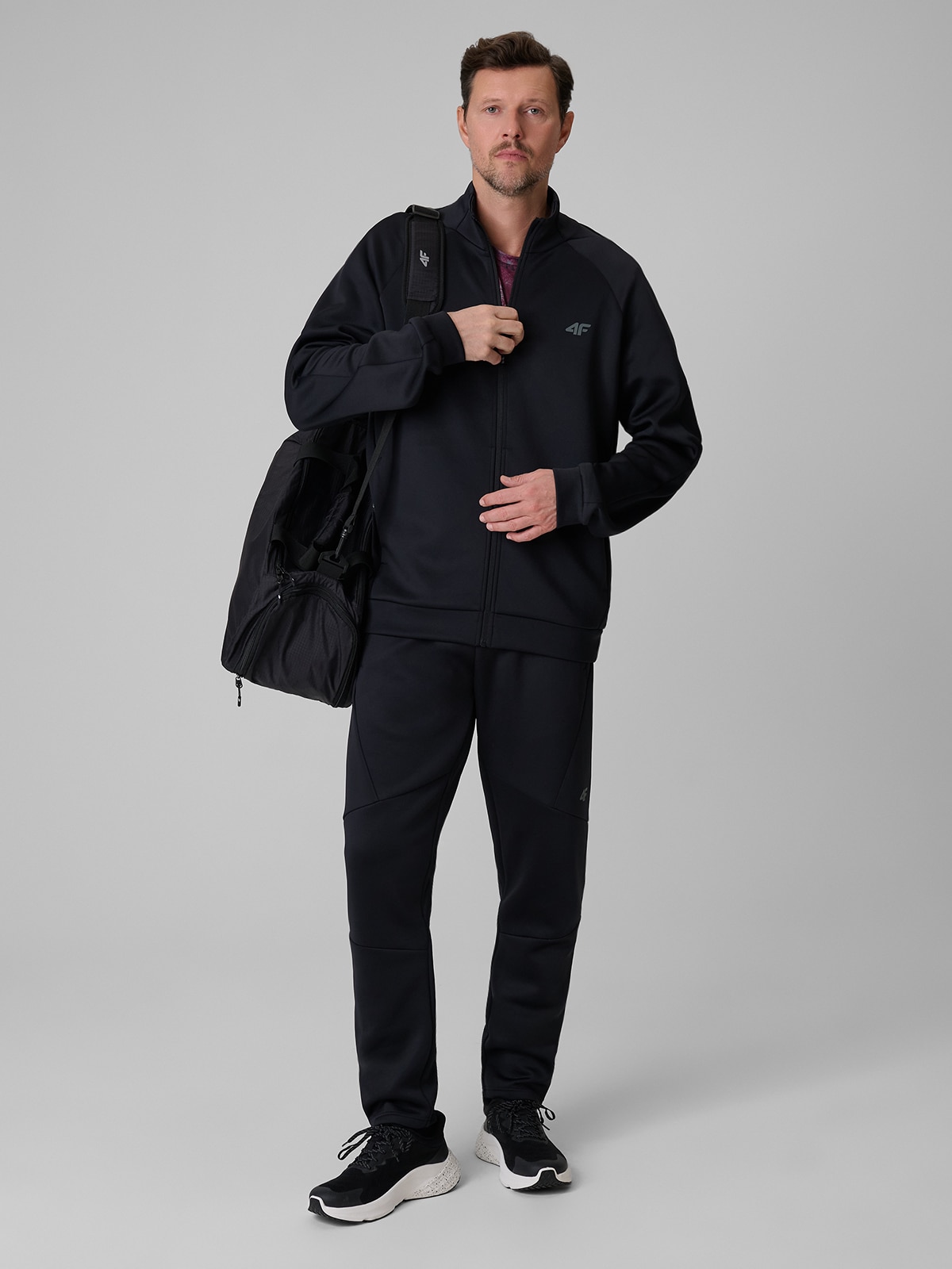 4F Spodnie treningowe szybkoschnące męskie - czarne L