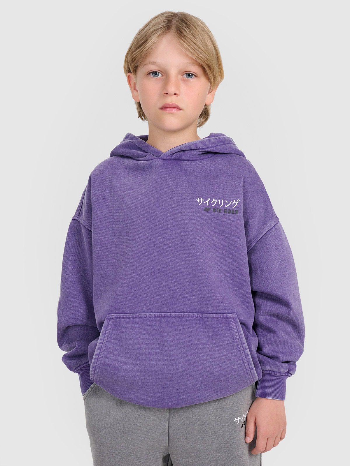 4F Bluza dresowa nierozpinana z kapturem chłopięca - fioletowa 134 (8-9 lat)
