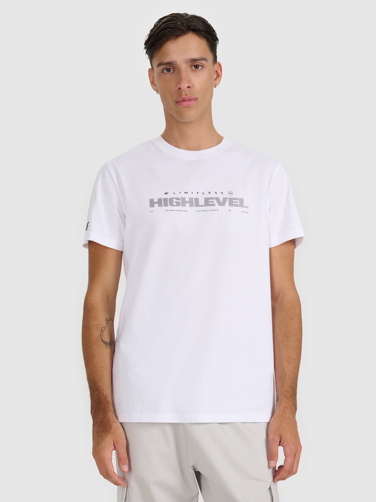 4F T-shirt regular z nadrukiem męski - biały M