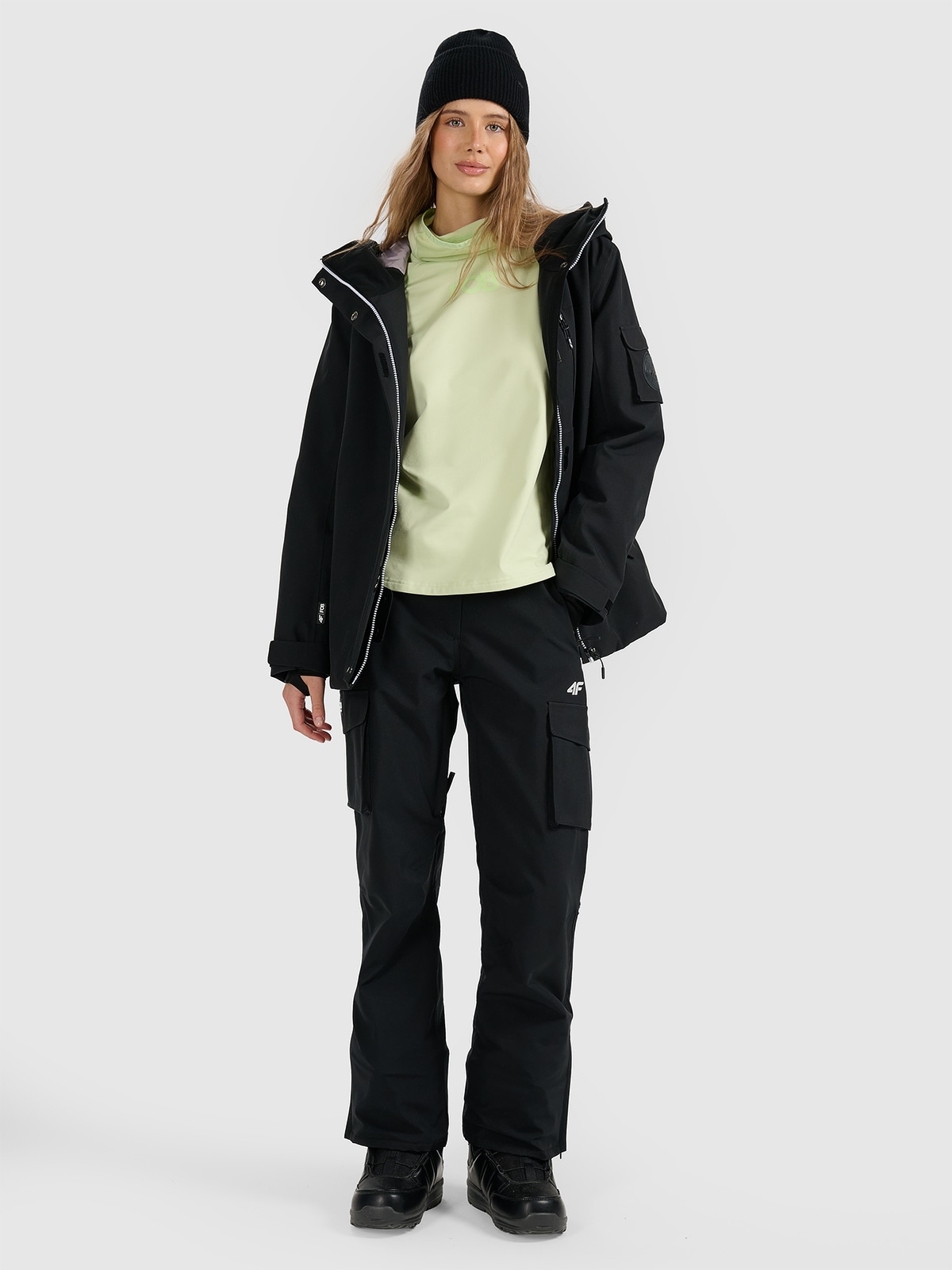 4F Spodnie snowboardowe membrana 15000 damskie - czarne XL