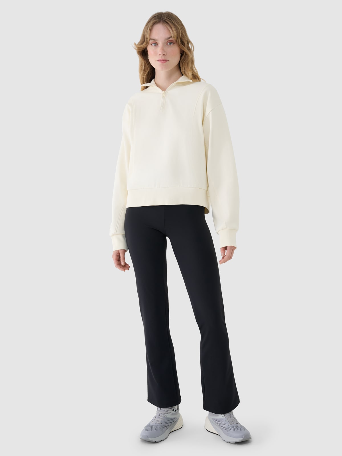 4F Spodnie treningowe szybkoschnące damskie - czarne S