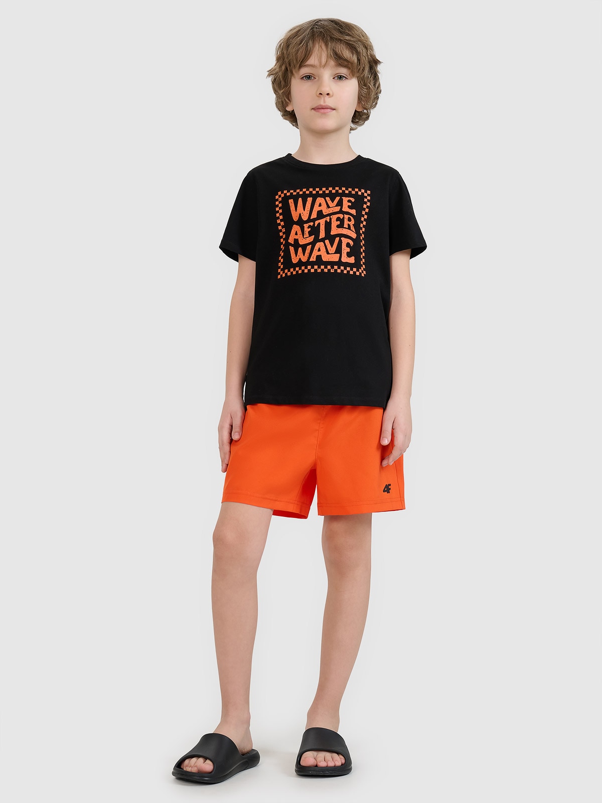 4F Spodenki plażowe boardshorty chłopięce - czerwone 134/140 (8-10 lat)