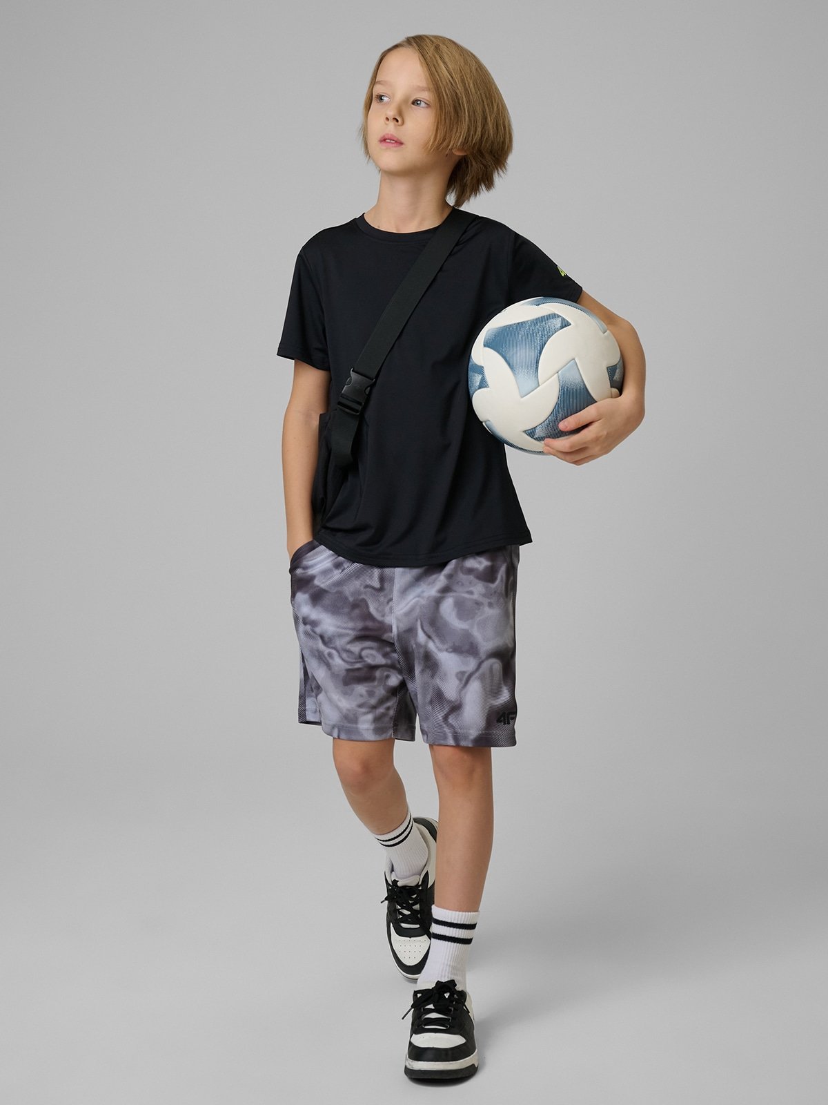 4F Spodenki sportowe szybkoschnące chłopięce - szare 158/164 (12-14 lat)