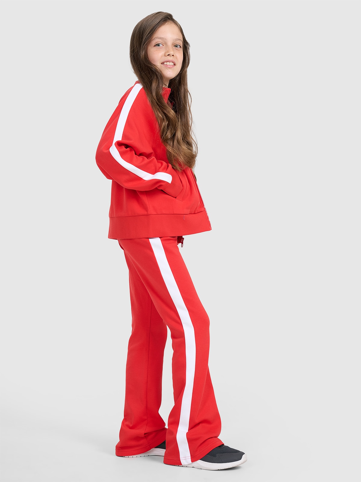 4F Spodnie dresowe z rozszerzanymi nogawkami dziewczęce - czerwone 134 (8-9 lat)