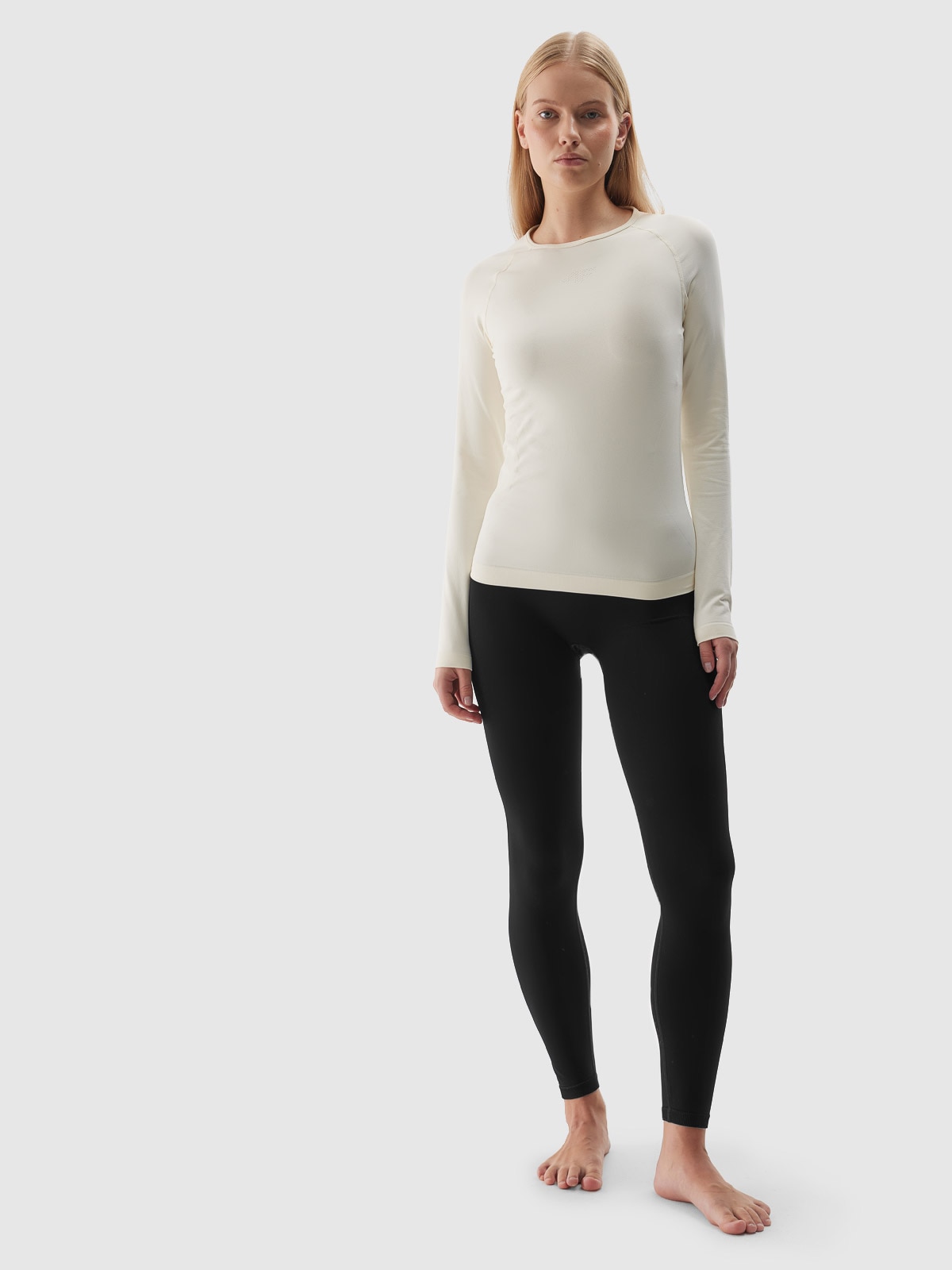 4F Bielizna termoaktywna bezszwowa (dół) damska - czarna XS/S