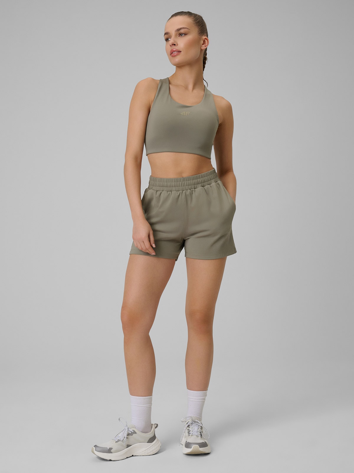 4F Spodenki treningowe szybkoschnące damskie - oliwkowe XS