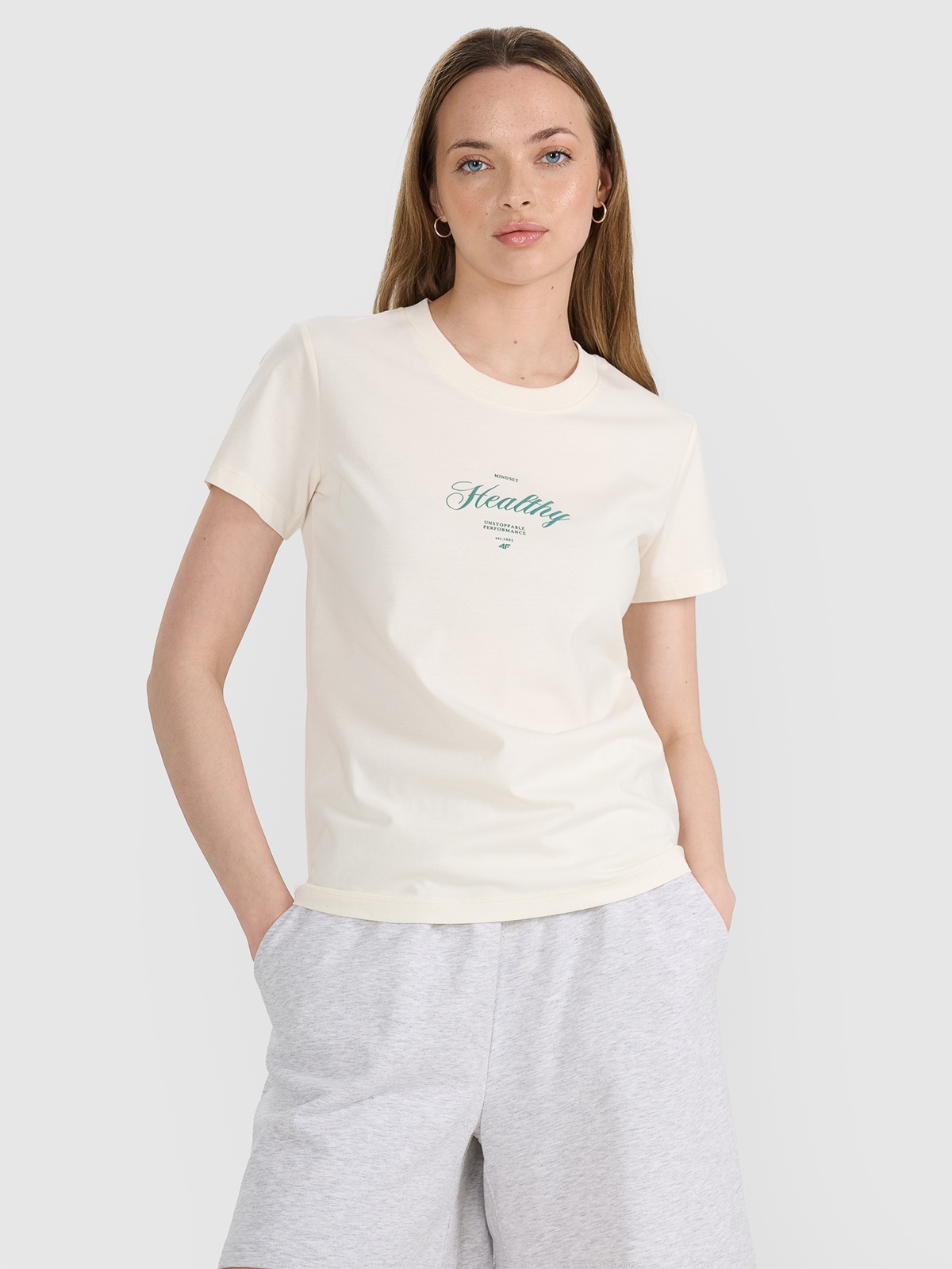 4F T-shirt regular z nadrukiem damski - biały XL