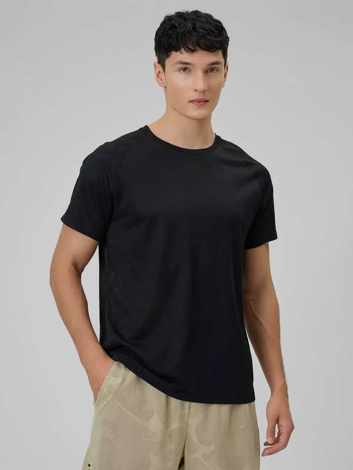 4F Koszulka treningowa regular szybkoschnąca męska - czarna XXL