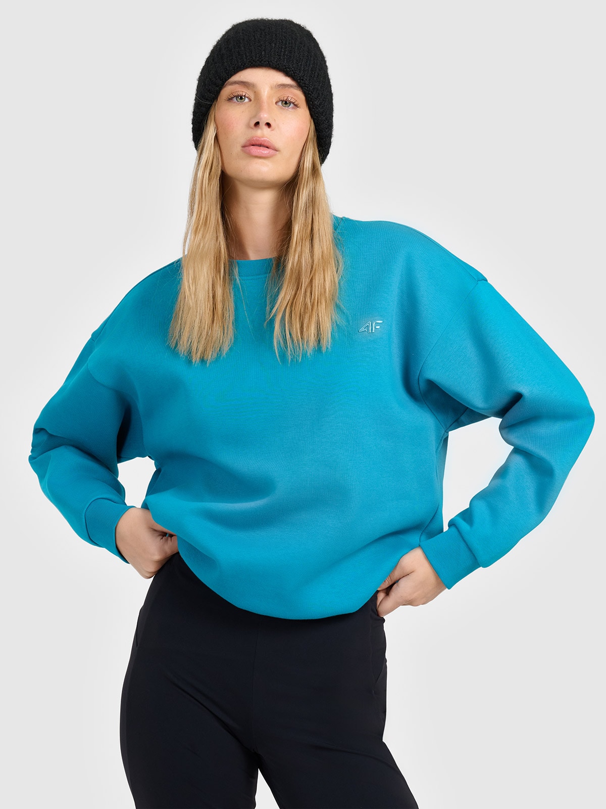 4F Bluza dresowa nierozpinana bez kaptura damska - turkusowa S