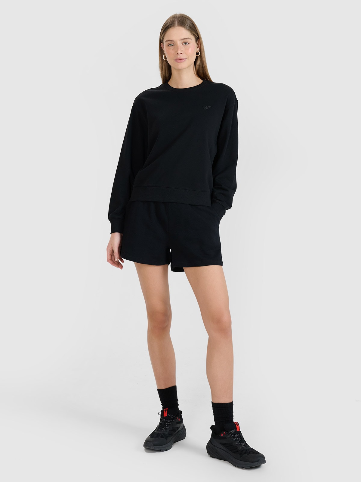 4F Spodenki dresowe damskie - czarne M