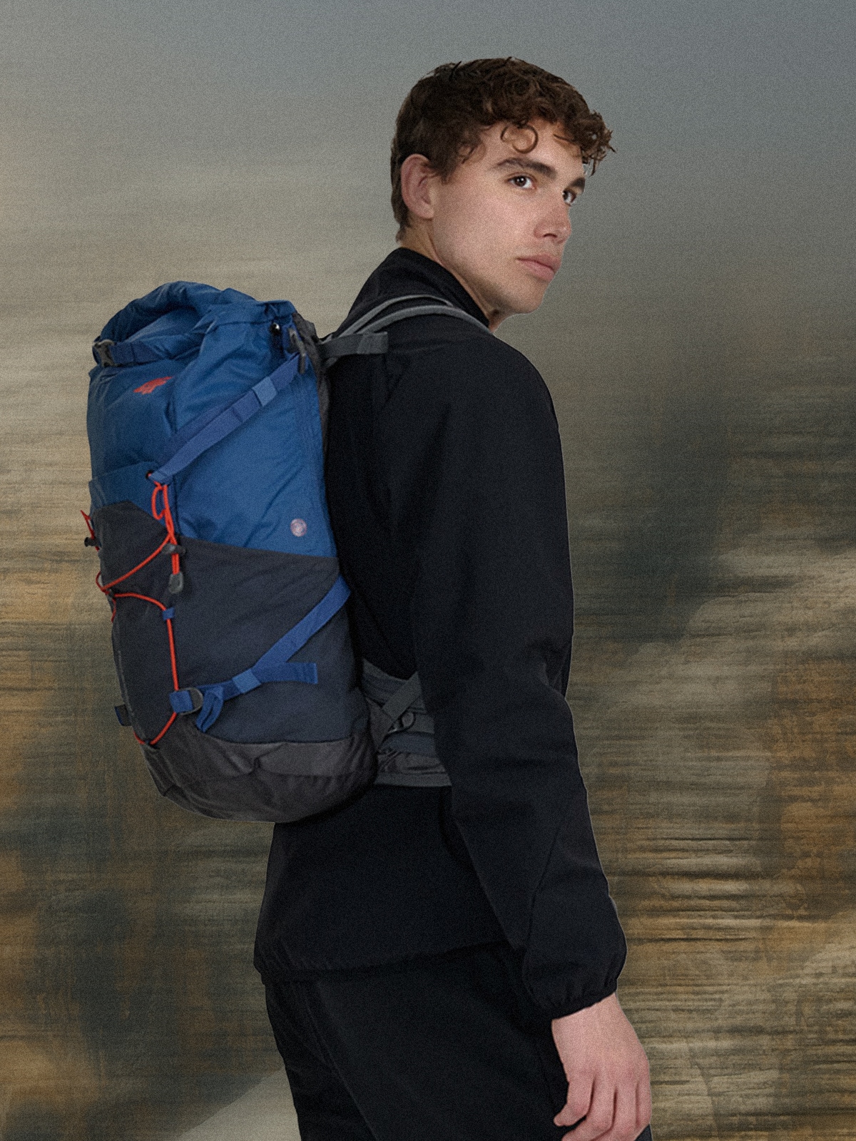 4F Plecak trekkingowy (30 L) - granatowy Uniwersalny