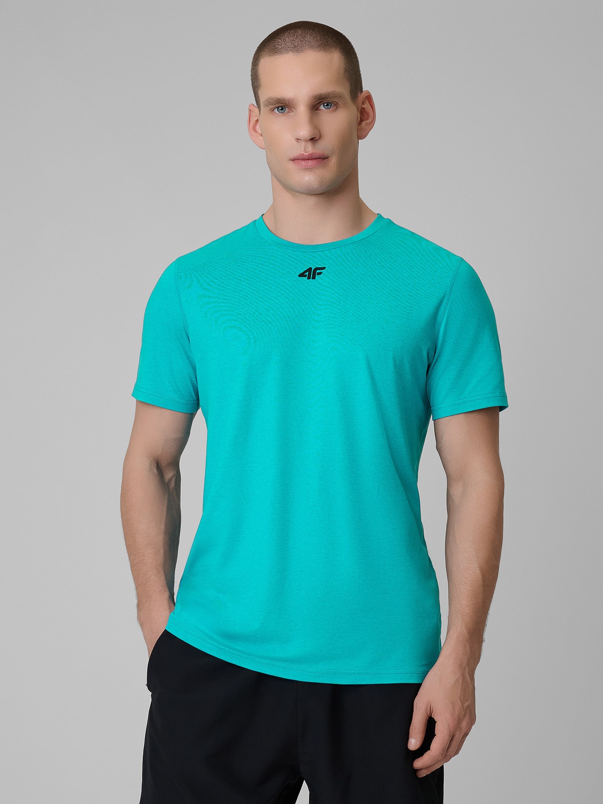 4F Koszulka treningowa regular szybkoschnąca męska - turkusowa XXL