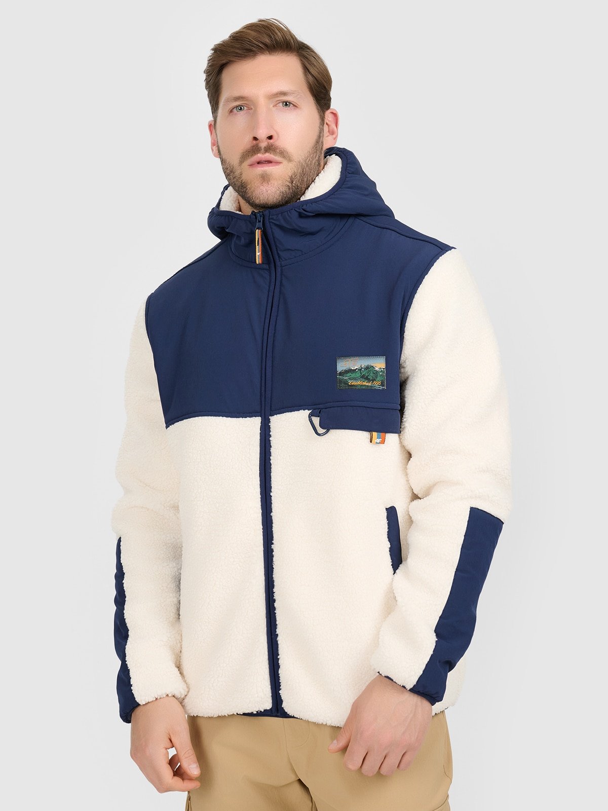 4F Polar sherpa regular z kapturem męski - biały M