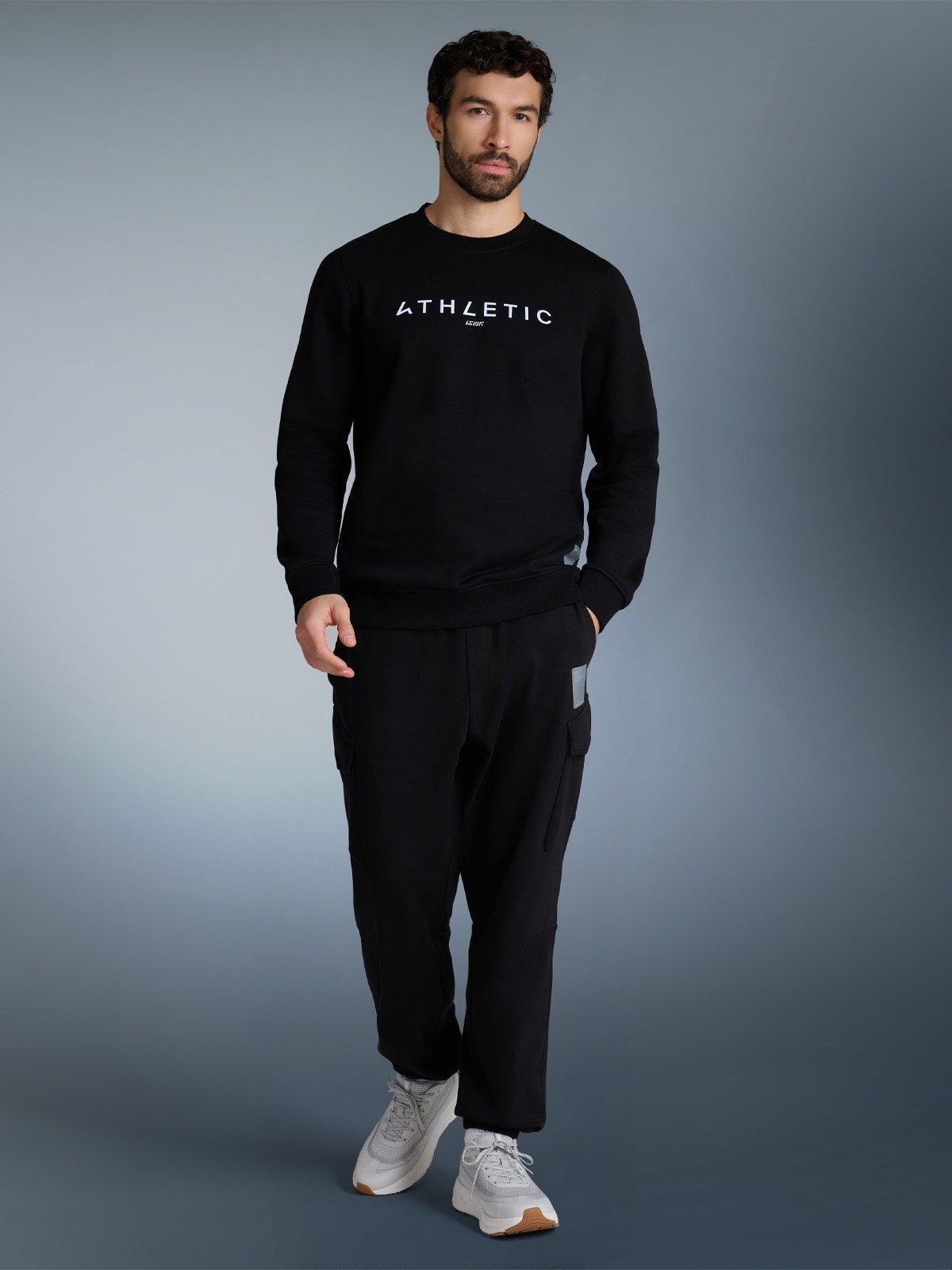 4F Spodnie dresowe joggery męskie - czarne S