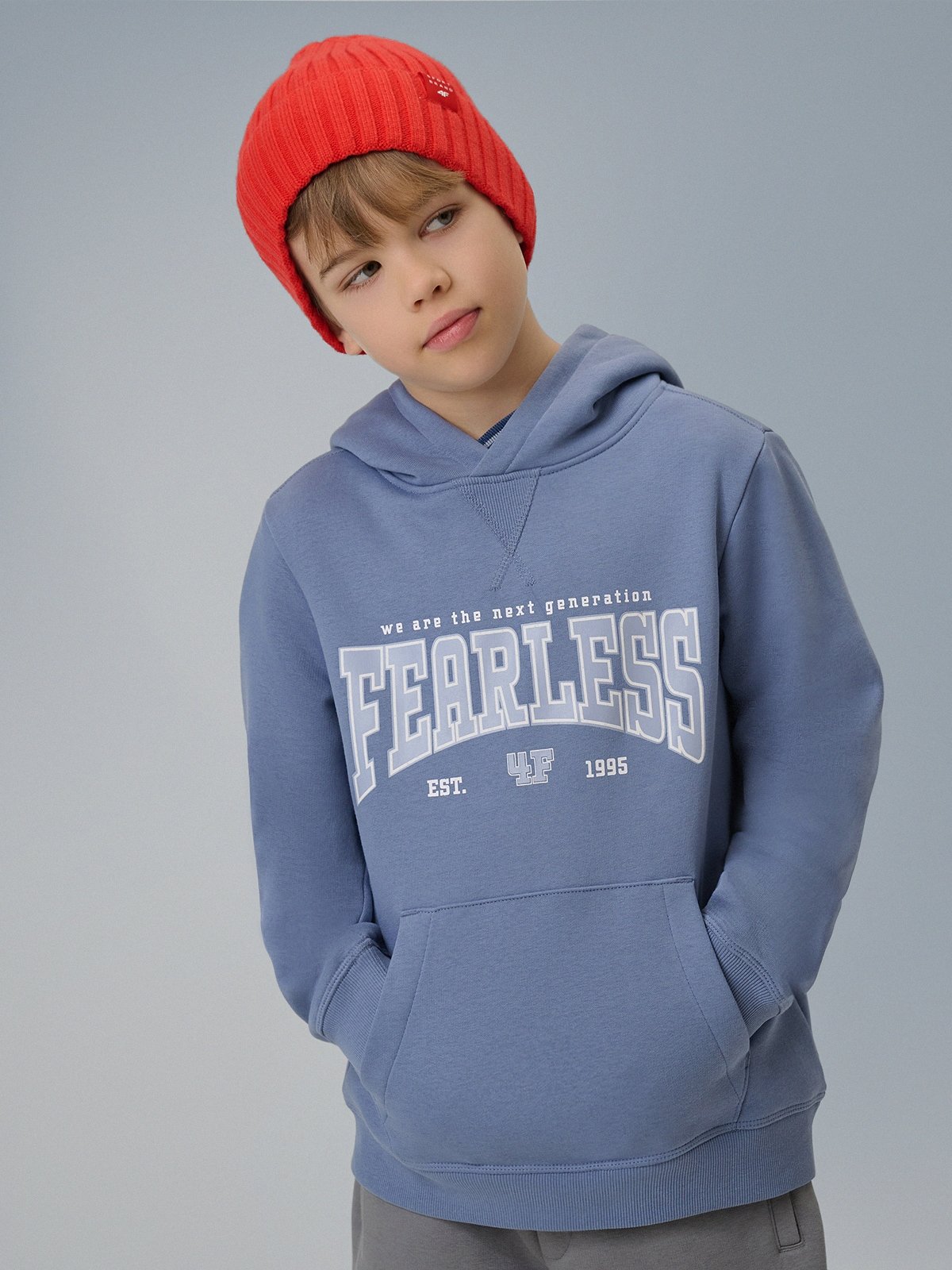 4F Bluza dresowa regular z kapturem chłopięca - niebieska 140 (9-10 lat)