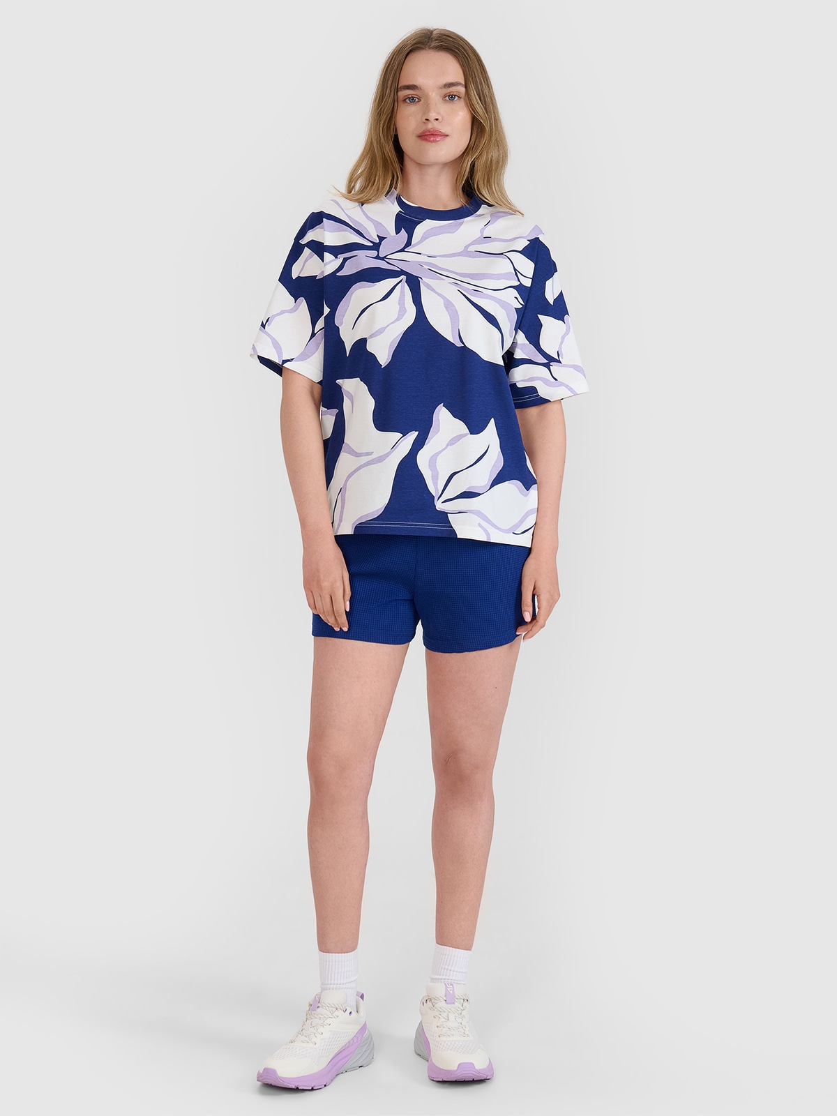 4F Spodenki dresowe z dzianiny waflowej damskie - granatowe XS