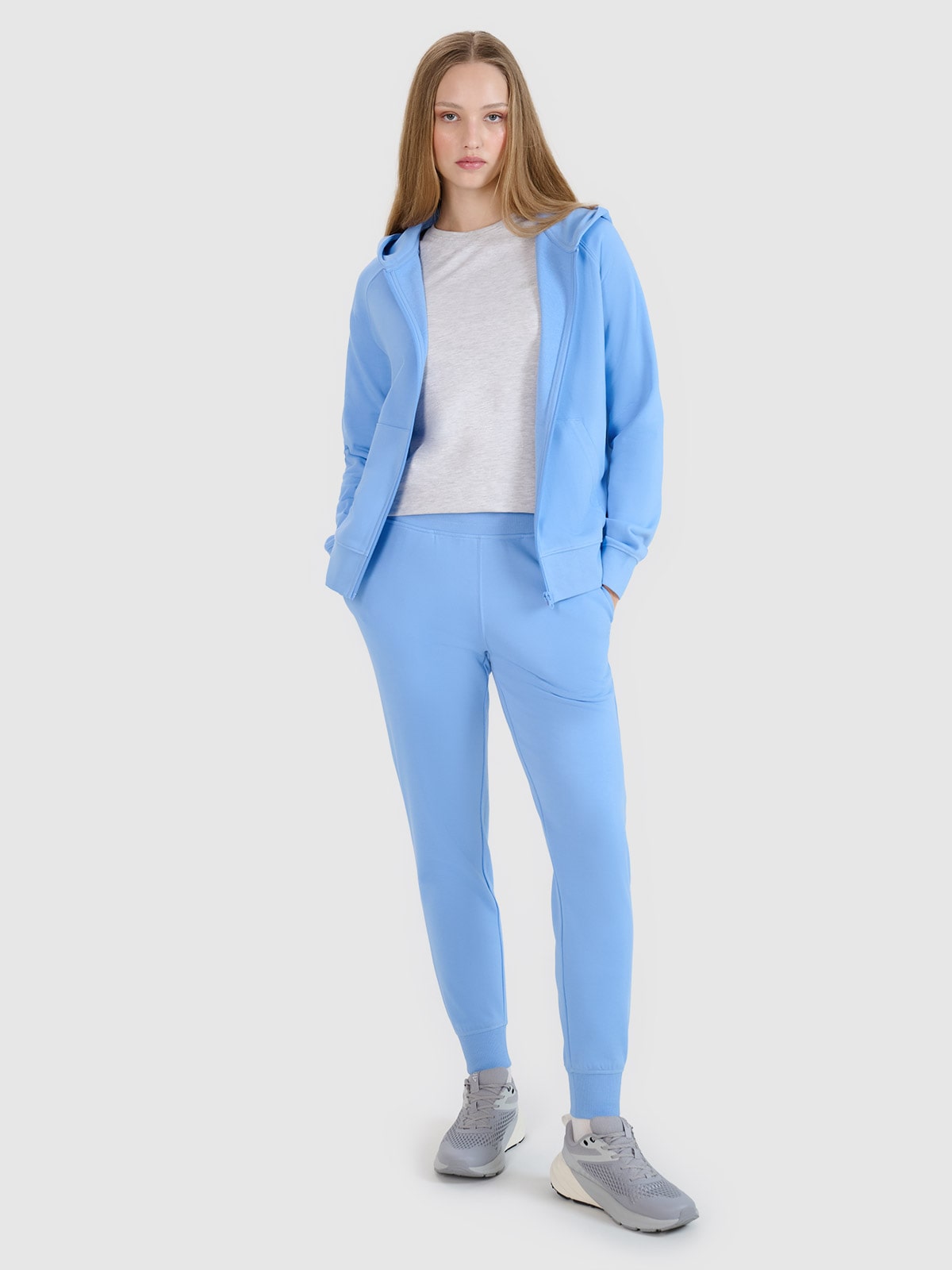 4F Spodnie dresowe joggery damskie - niebieskie XS