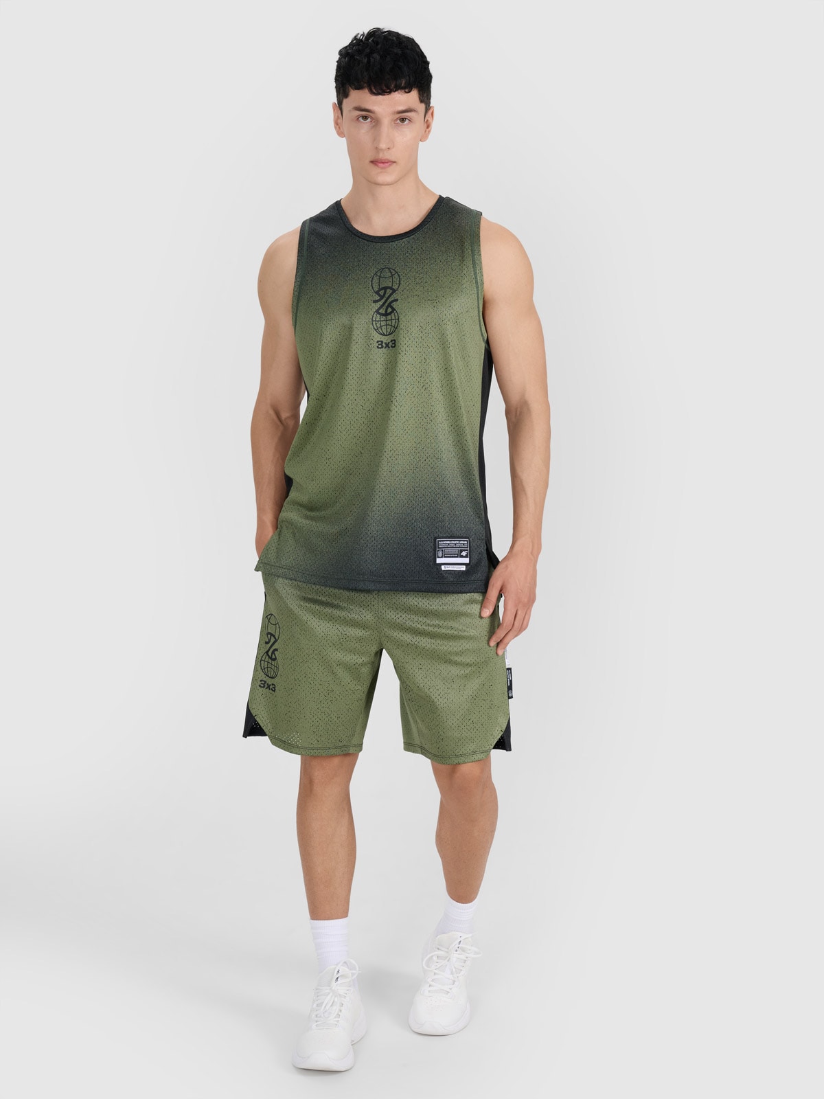 4F Spodenki do koszykówki szybkoschnące męskie - multikolor M