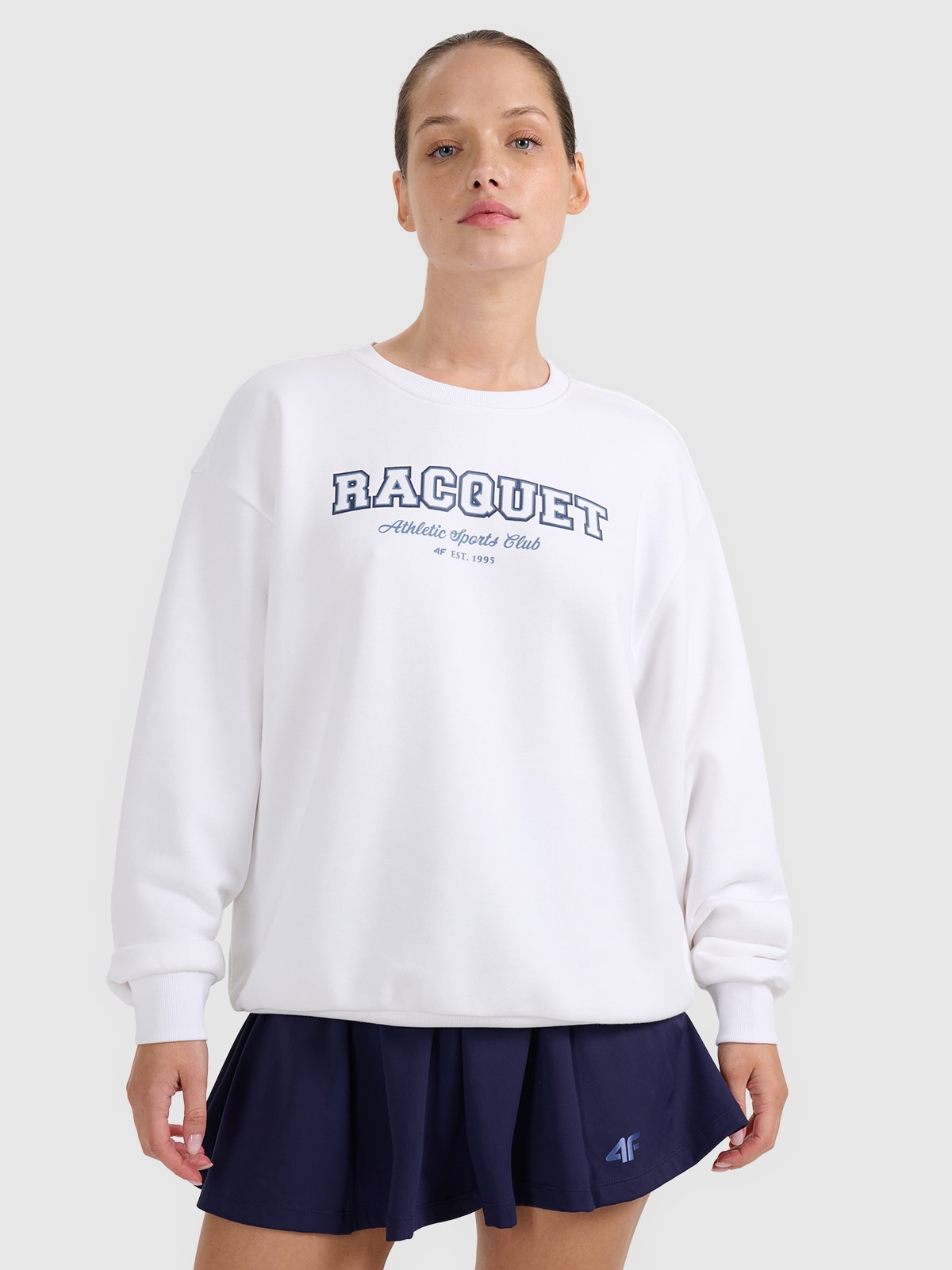 4F Bluza dresowa nierozpinana bez kaptura damska - biała XS