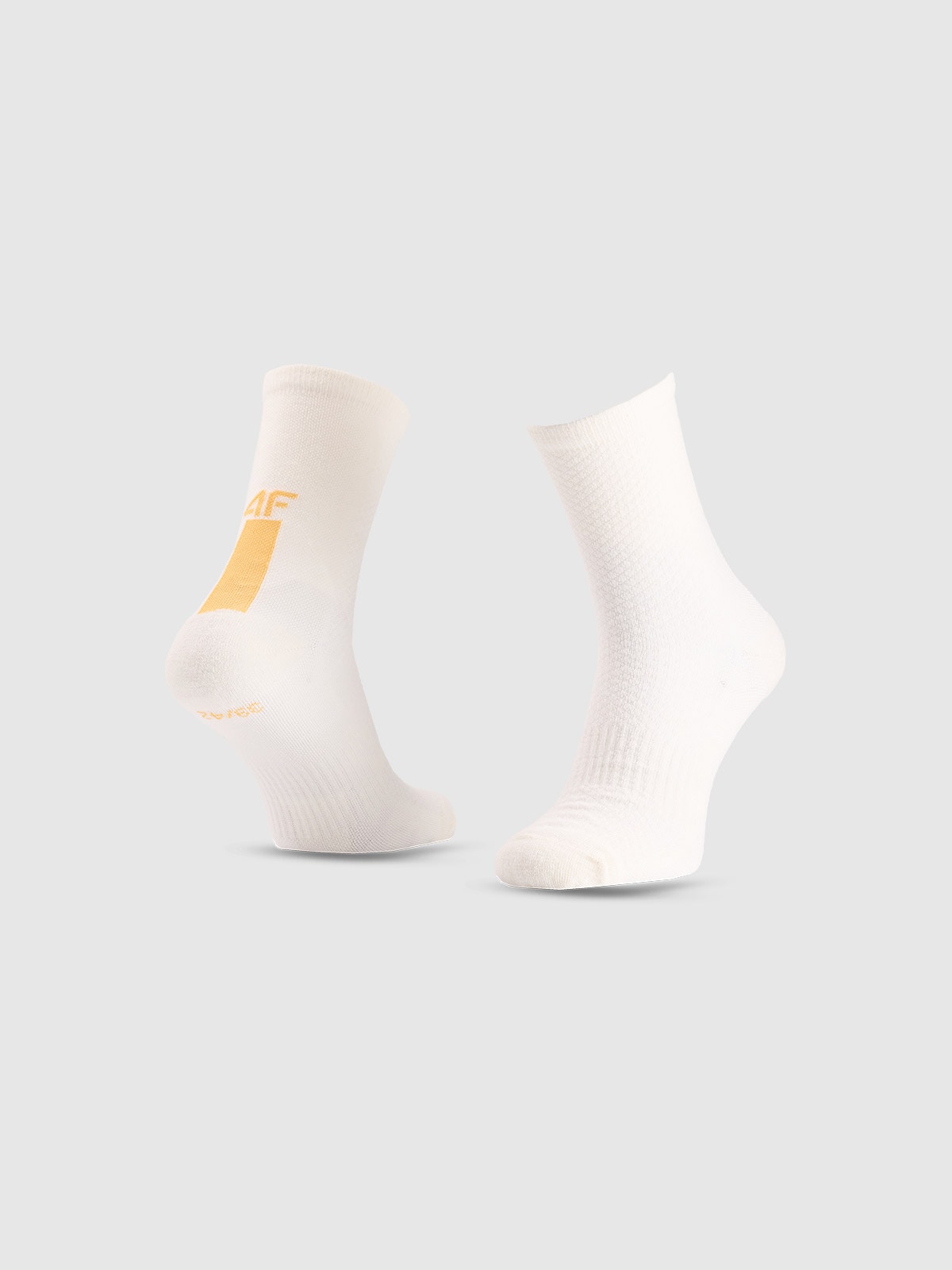 4F Skarpetki trekkingowe za kostkę męskie - białe 39-42