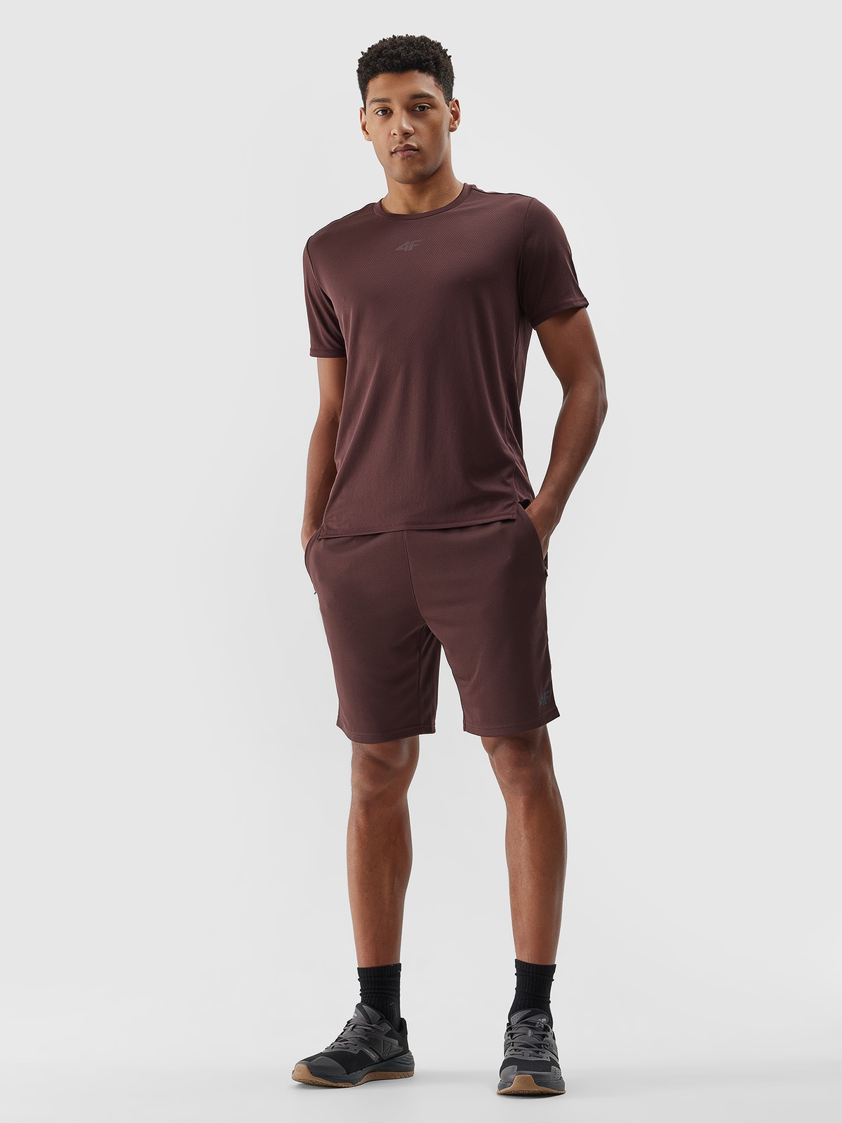 4F Spodenki treningowe szybkoschnące męskie - brązowe S