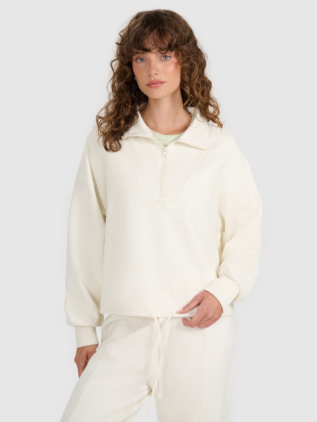 4F Bluza dresowa nierozpinana bez kaptura damska - beżowa L