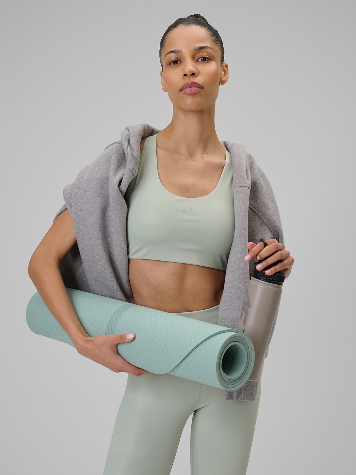 4F Biustonosz do jogi z niskim wsparciem damski - miętowy M