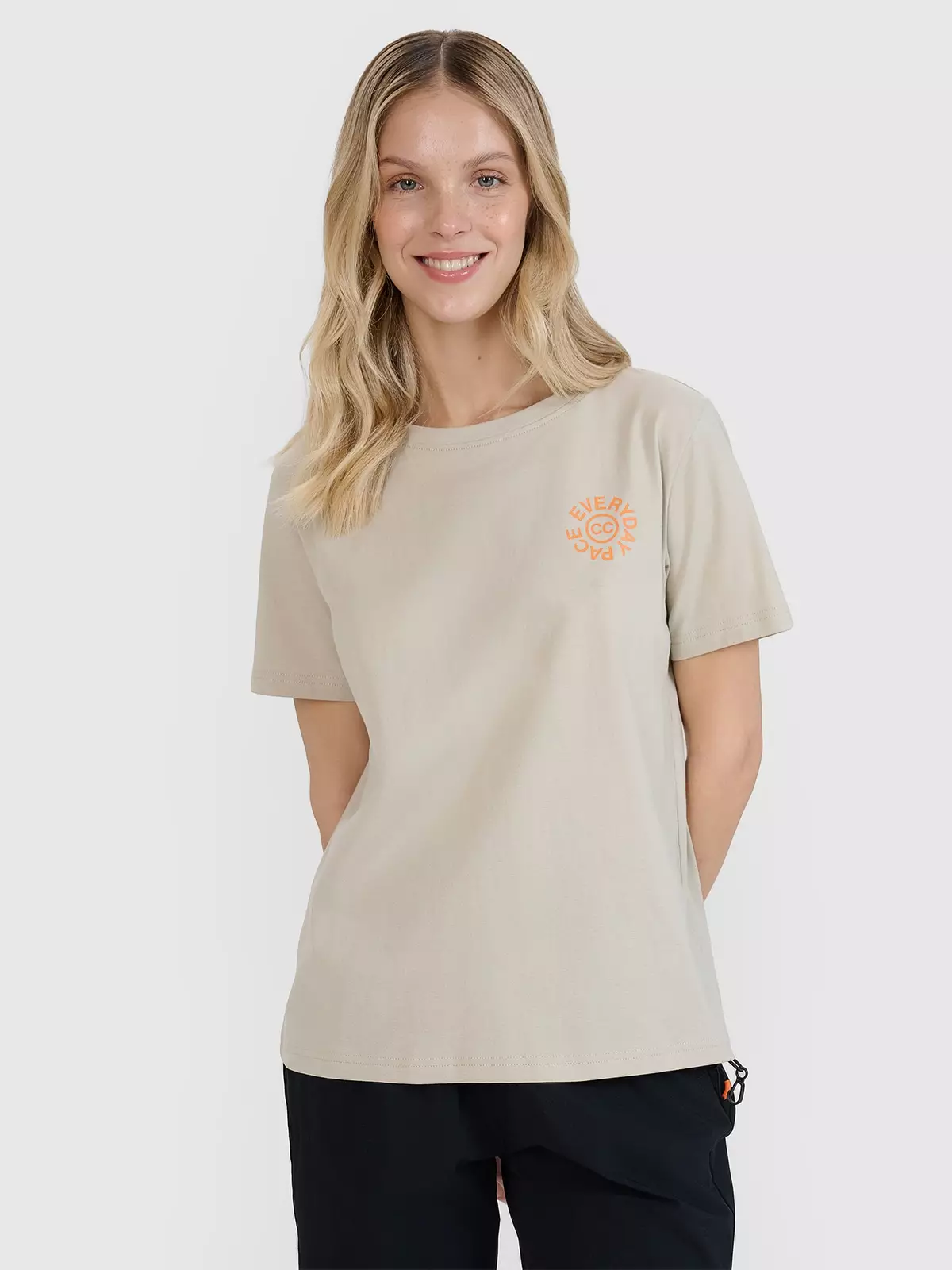 4F T-shirt oversize z nadrukiem damski - beżowy M