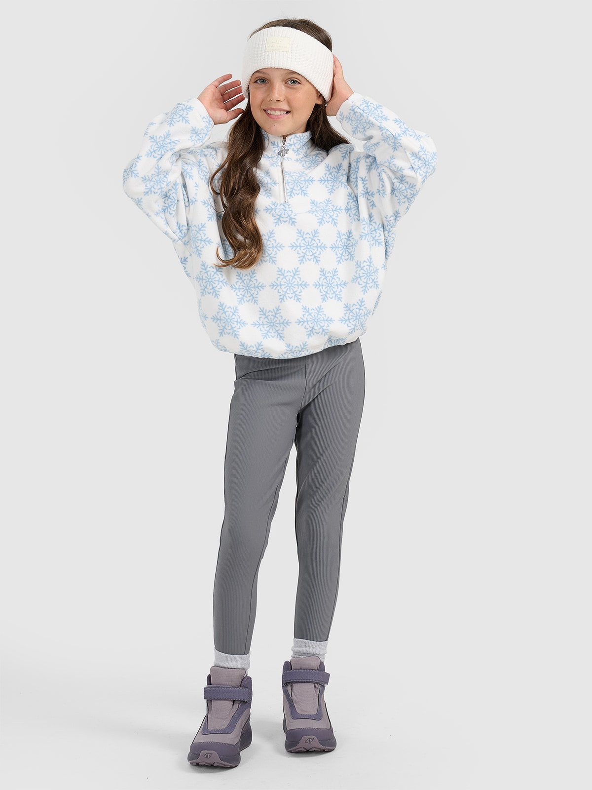 4F Legginsy z prążkowanej dzianiny dziewczęce - szare 140/146 (9-11 lat)