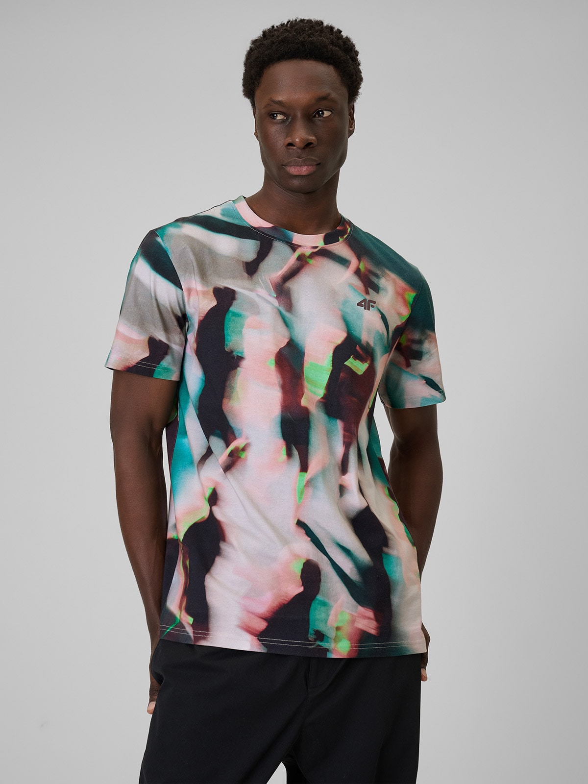 4F T-shirt regular z nadrukiem męski - multikolor XL