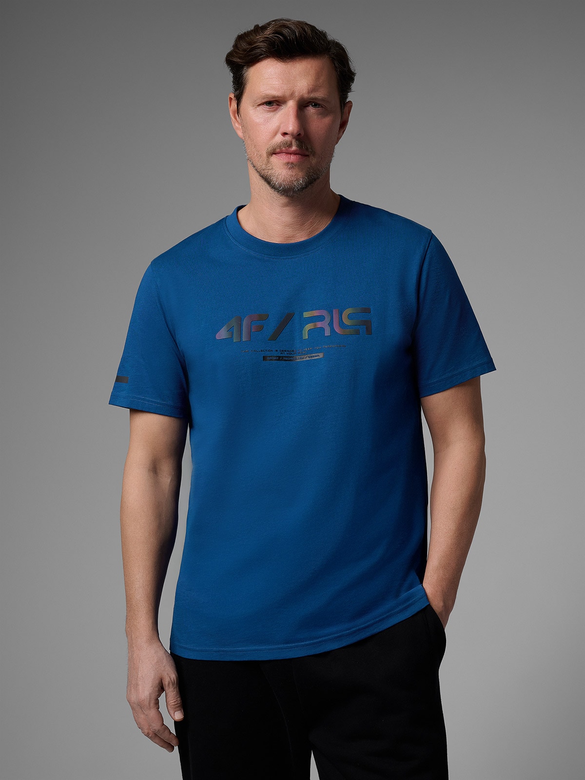 4F T-shirt regular z nadrukiem męski 4F x Robert Lewandowski - granatowy S