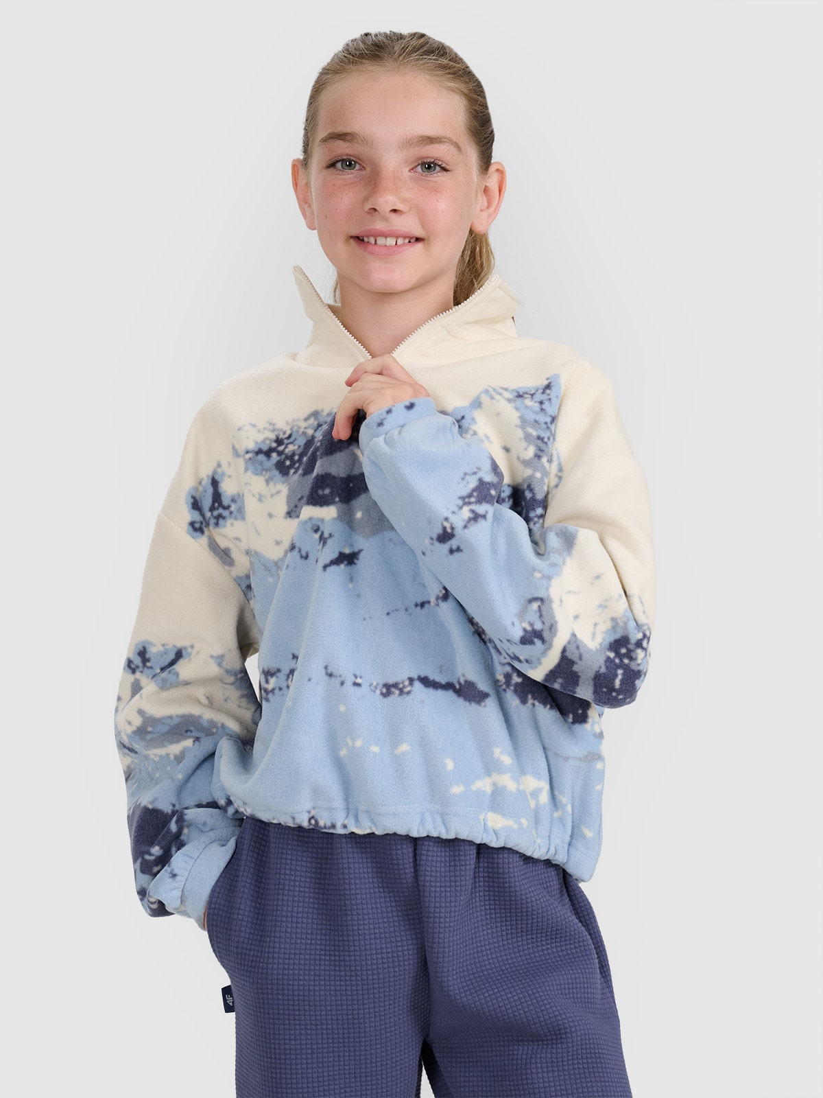 4F Polar oversize z nadrukiem dziewczęcy - multikolor 164 (13-14 lat)