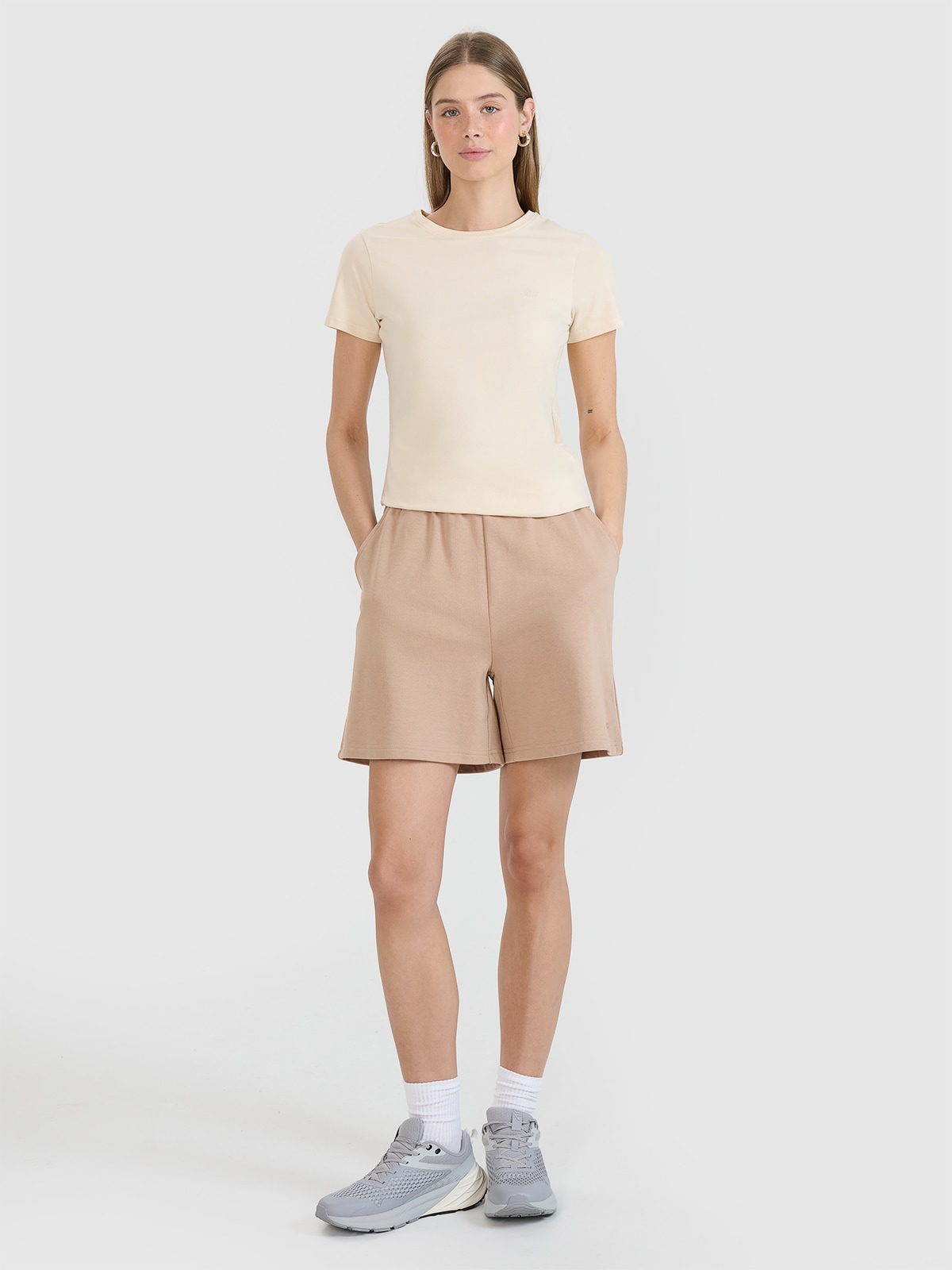 4F Spodenki dresowe damskie - beżowe L