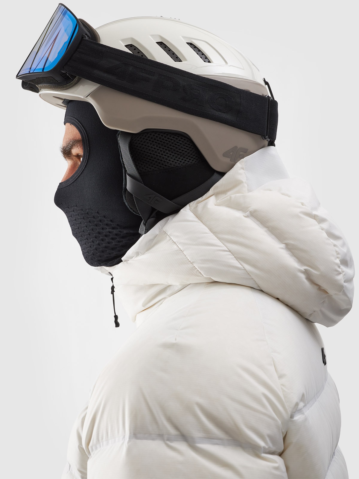 4F Kask narciarski uniseks - biały L/XL (56-61CM)