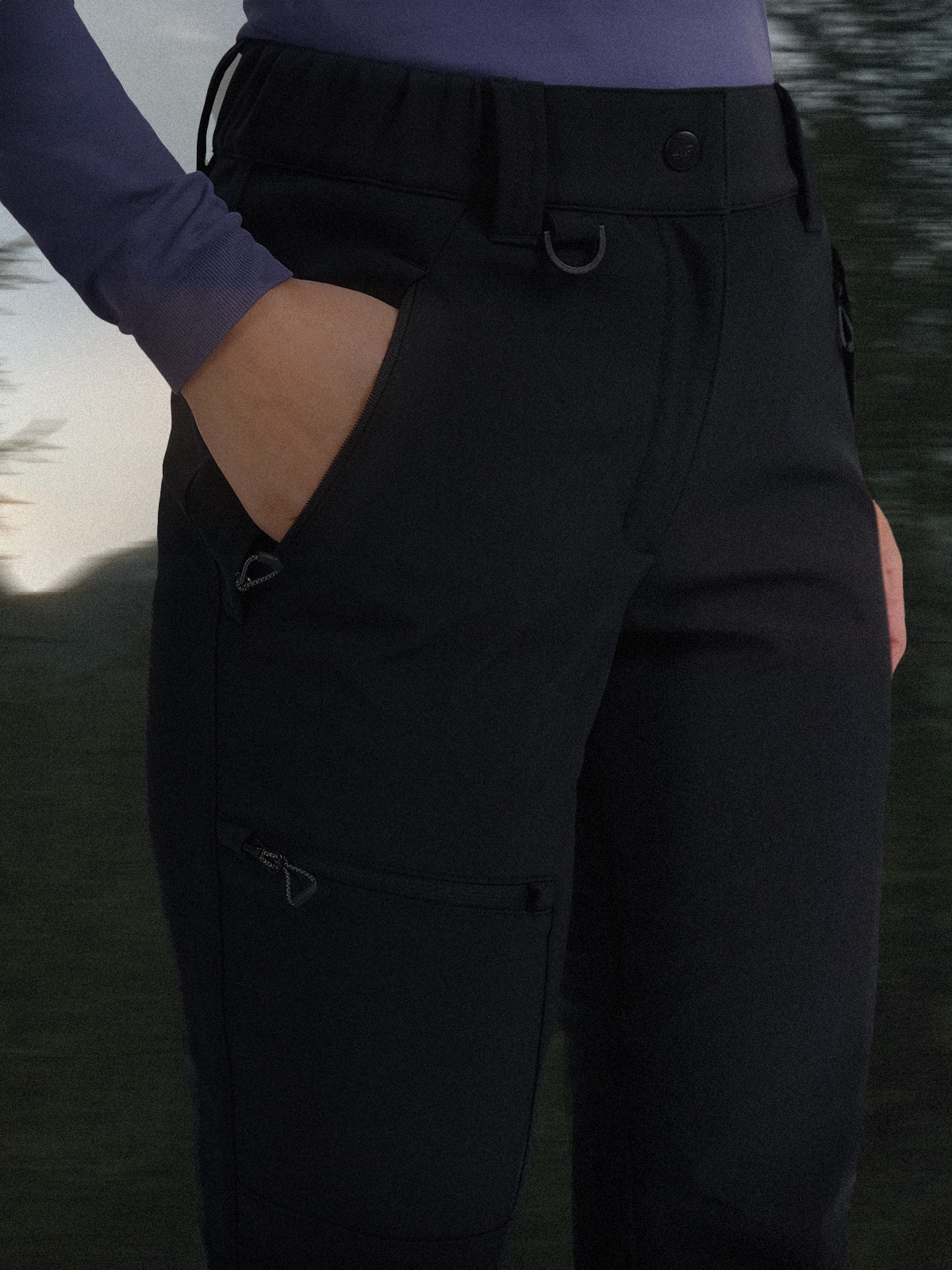 4F Spodnie trekkingowe damskie - czarne XS