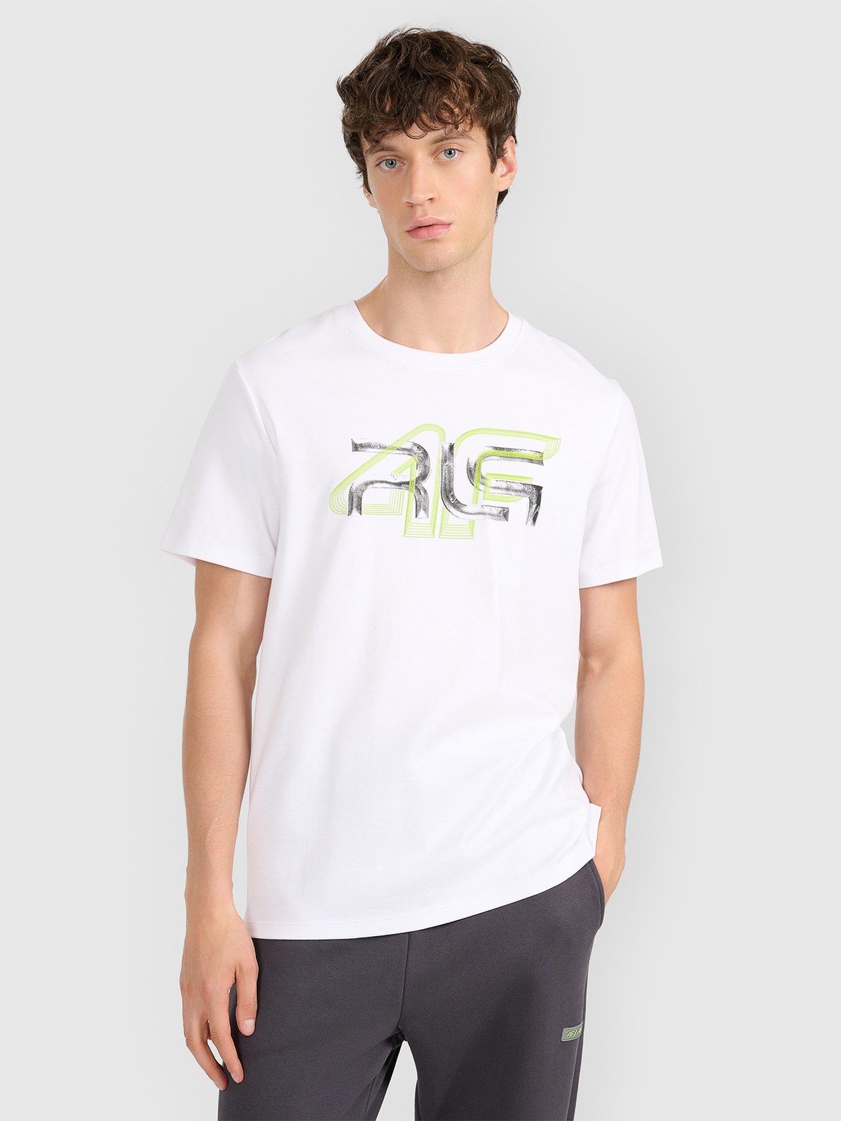 4F T-shirt regular z nadrukiem męski 4F x Robert Lewandowski - biały L