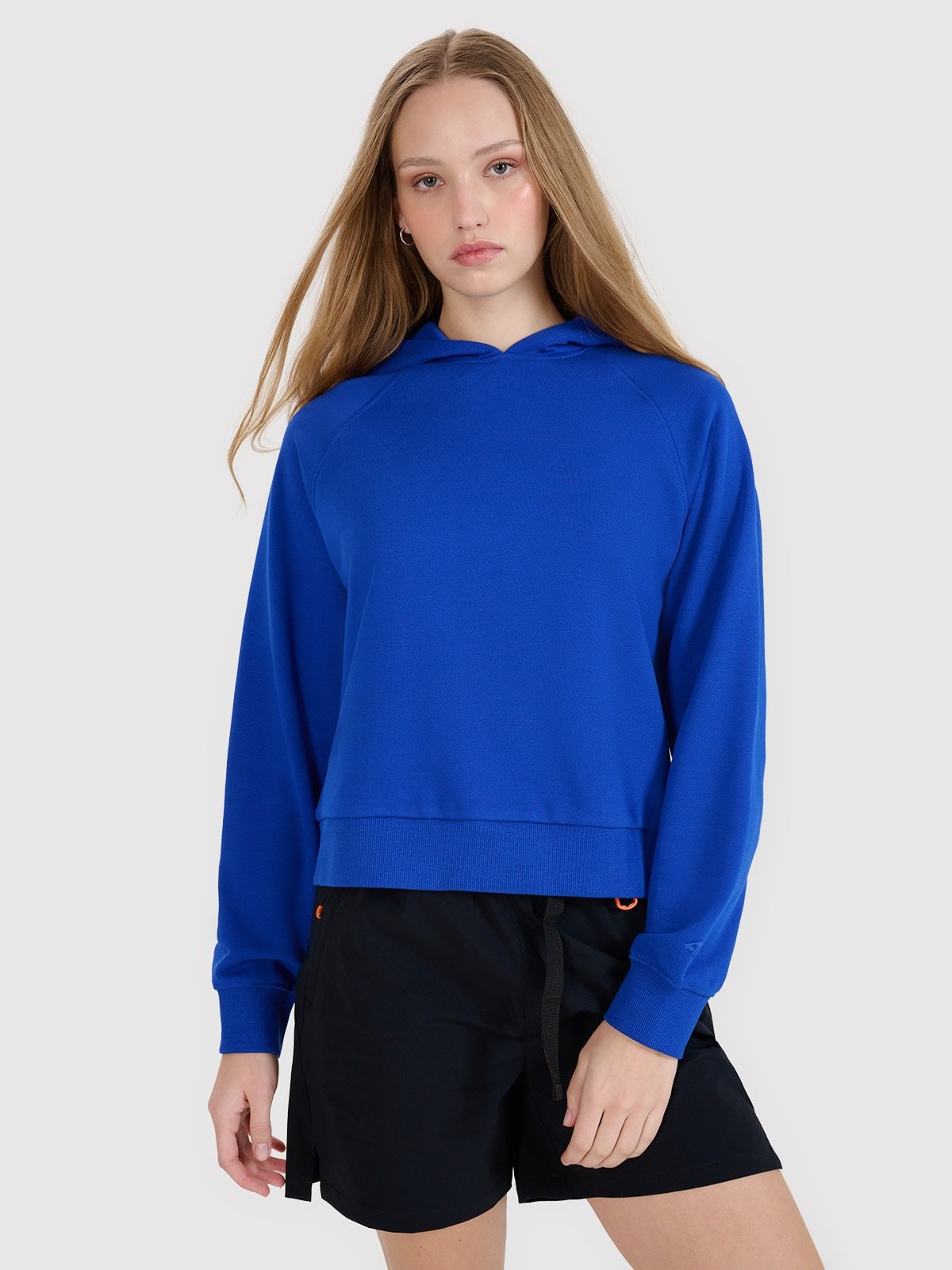 4F Bluza dresowa nierozpinana z kapturem damska - niebieska XS