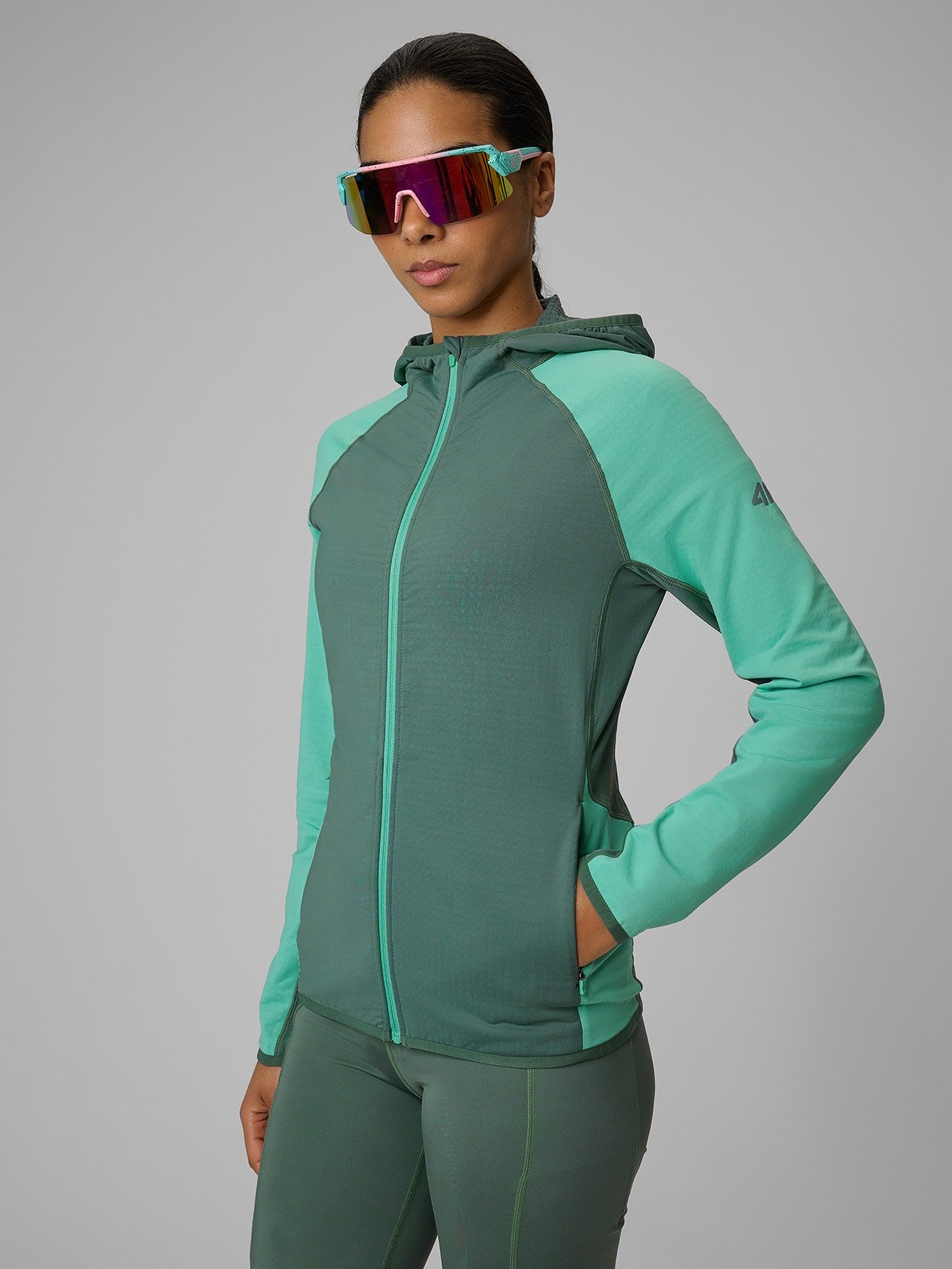 4F Bluza trekkingowa slim z kapturem damska - czerwona M