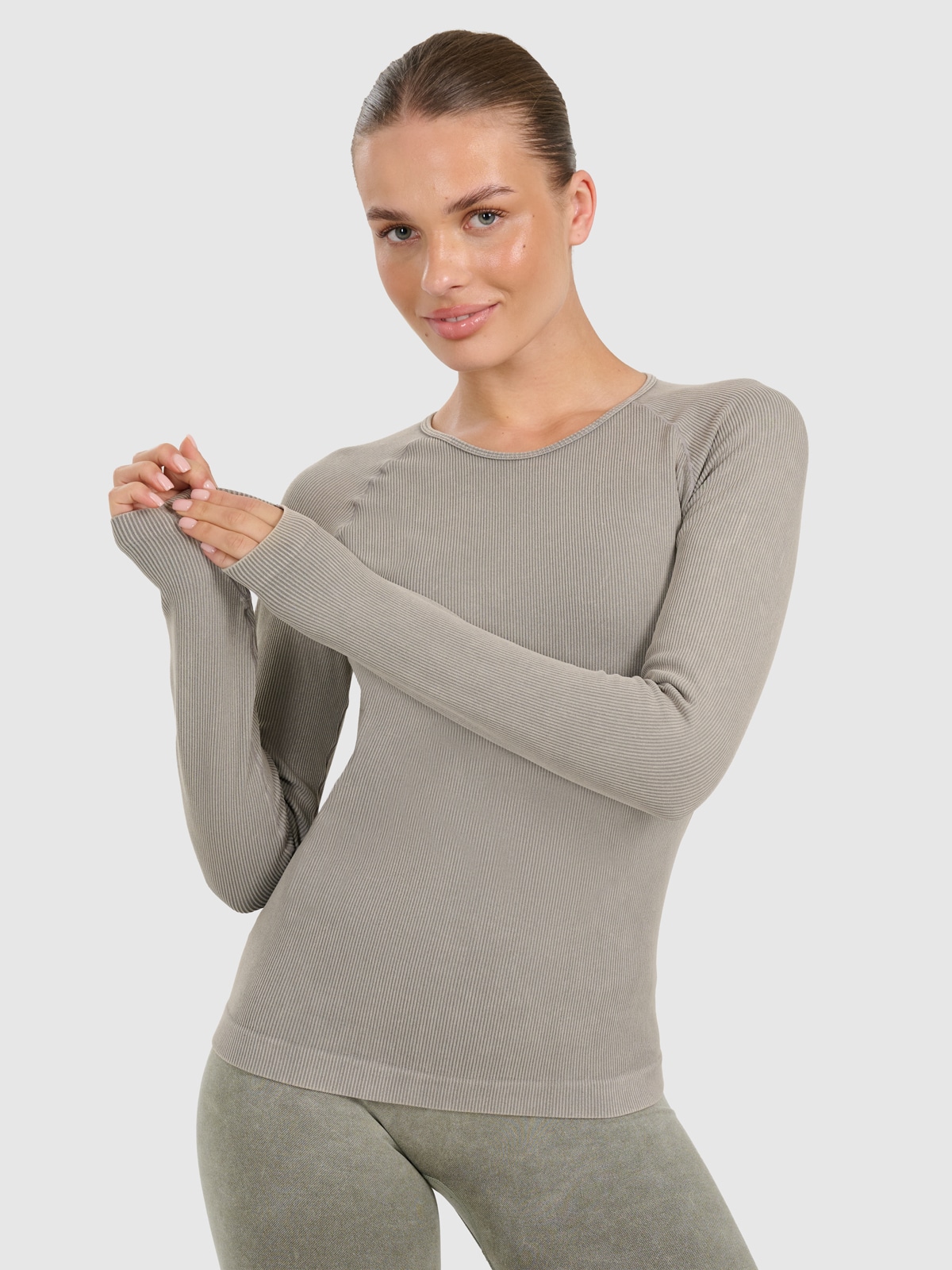 4F Longsleeve slim do jogi i pilatesu szybkoschnący damski - zielony XS/S