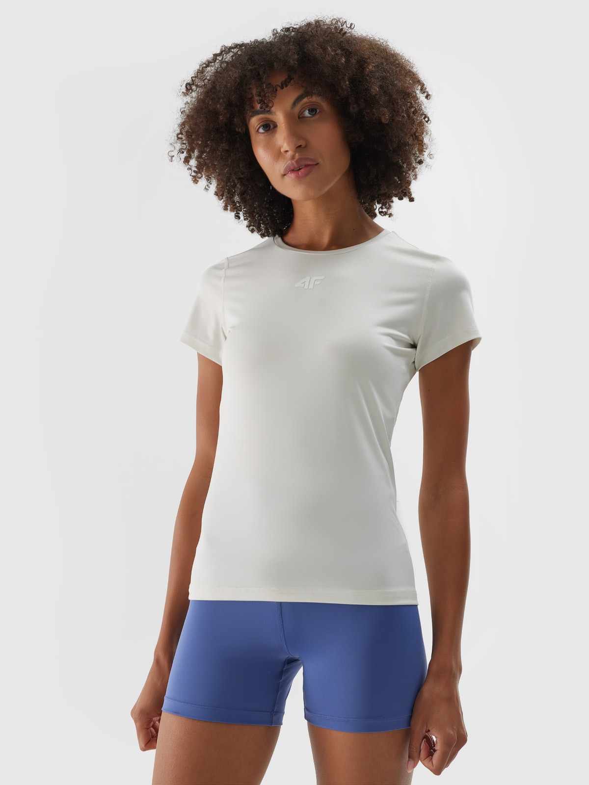 4F Koszulka treningowa regular szybkoschnąca damska - beżowa M