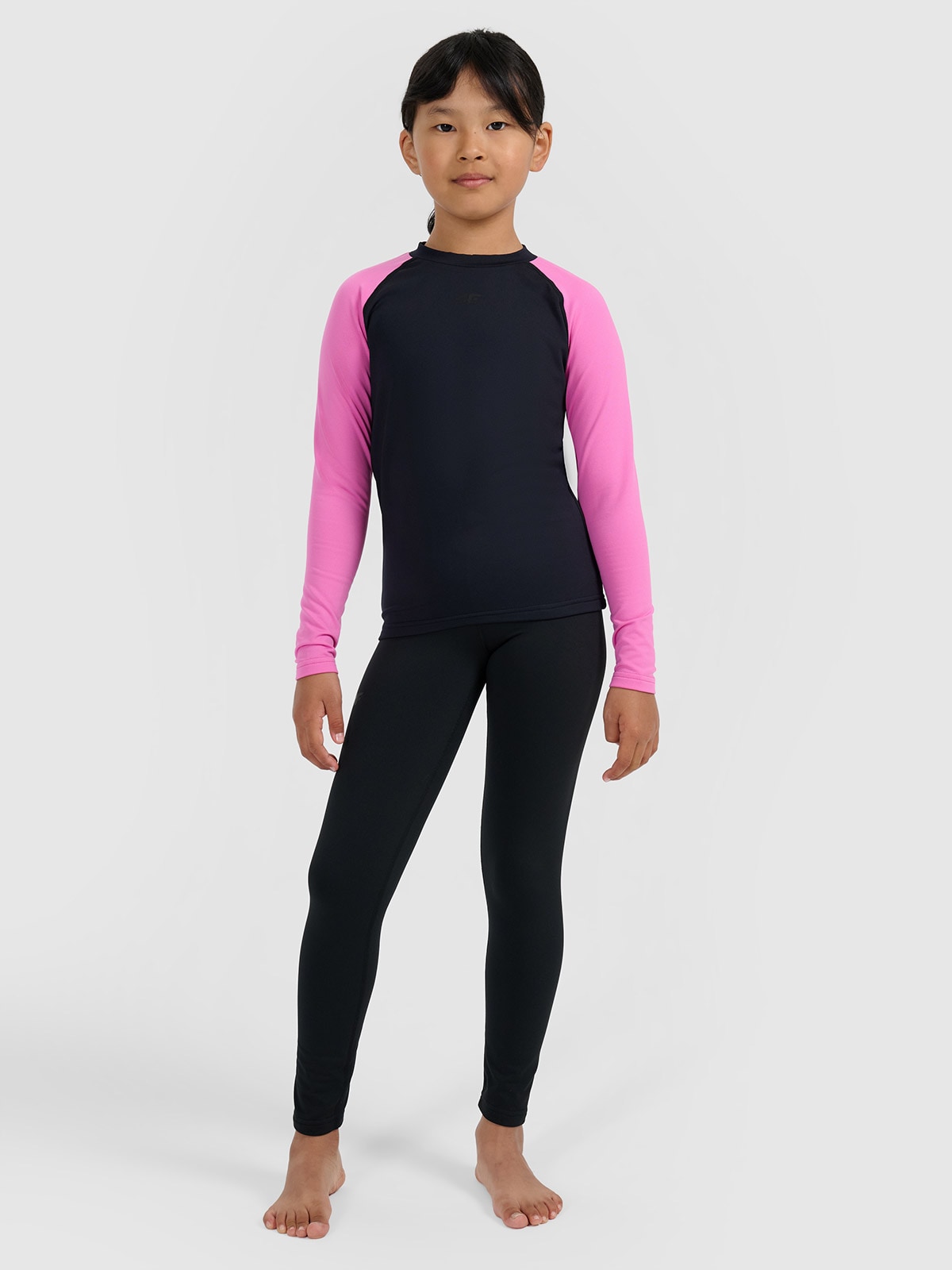 4F Bielizna termiczna drapana (dół) dziecięca - czarna 146/152 (10-12 lat)