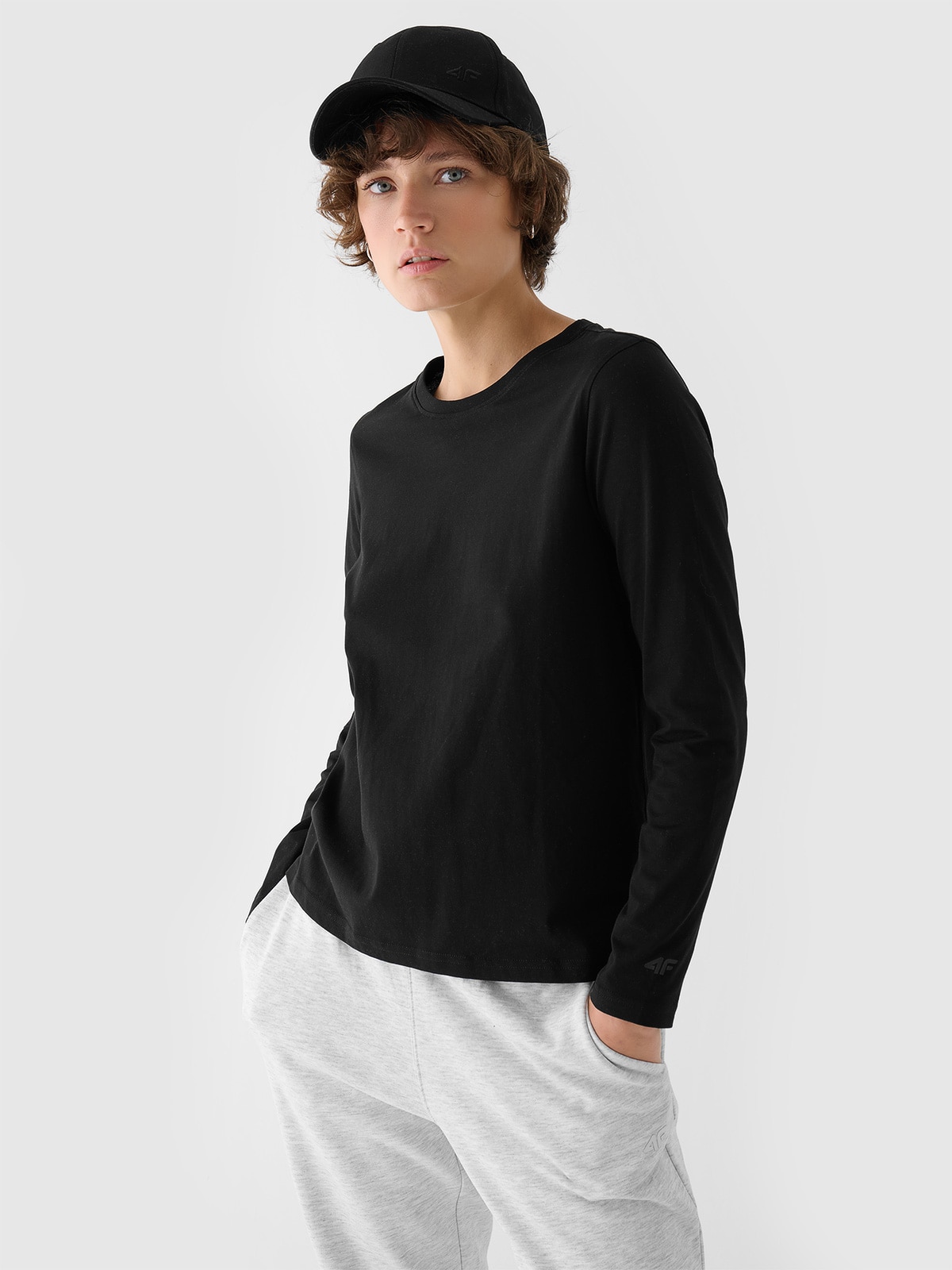4F Longsleeve oversize gładki damski - czarny XS